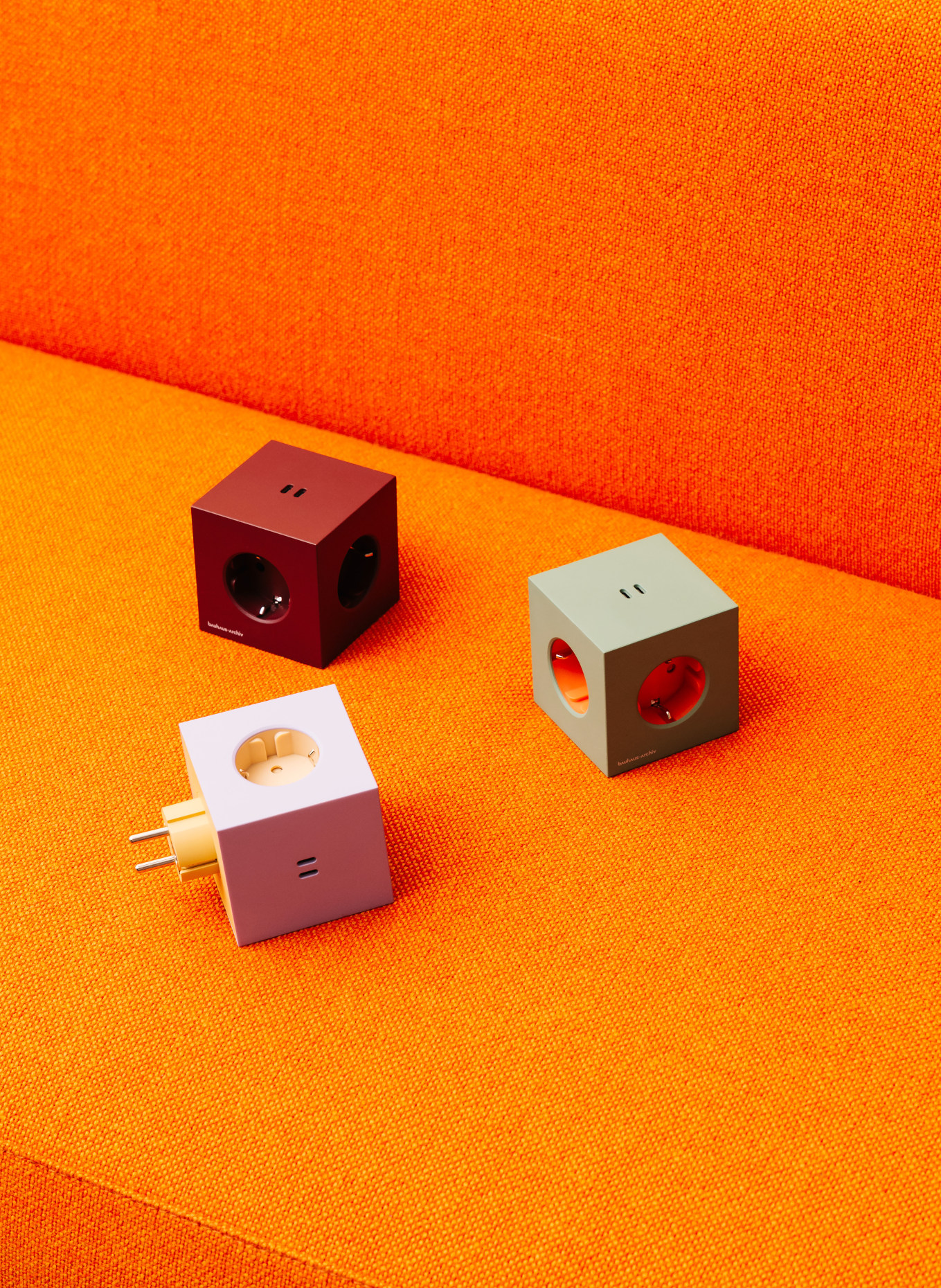 AVOLT Steckdosenleiste SQUARE 2: BRAUN