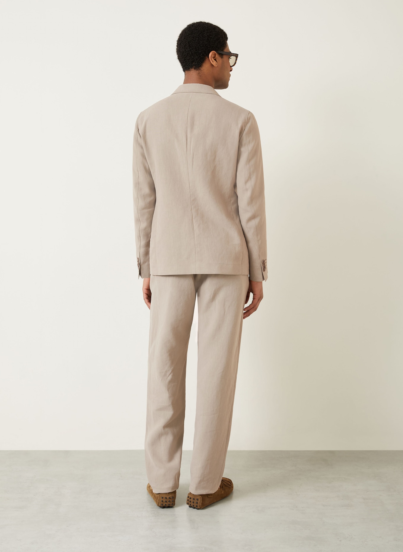 GIORGIO ARMANI Pantalon de costume coupe classique en lin: U6167 ROASTED CASHEW