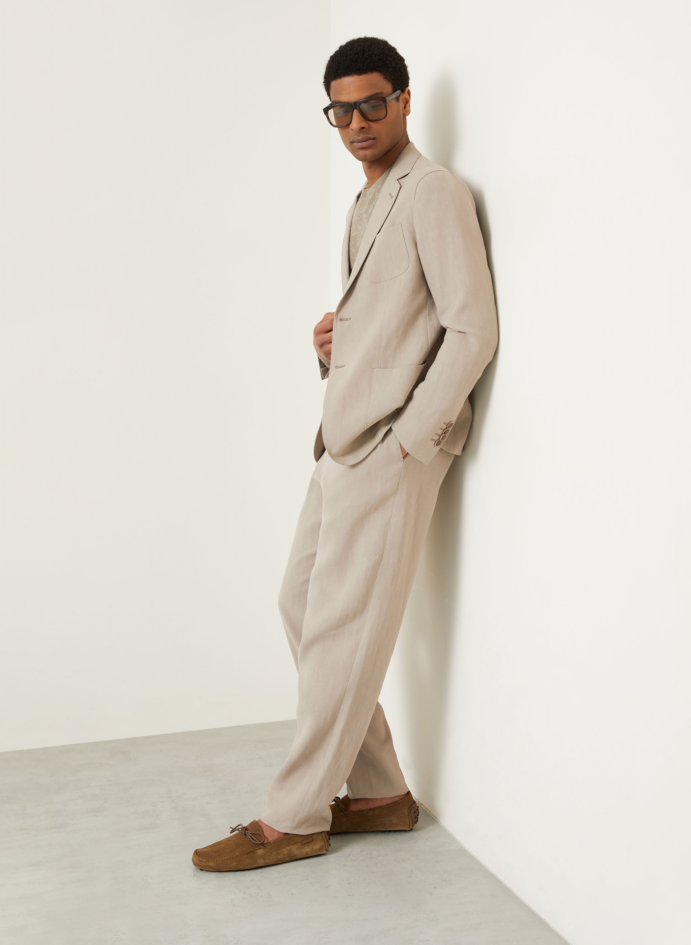 GIORGIO ARMANI Pantalon de costume coupe classique en lin: U6167 ROASTED CASHEW