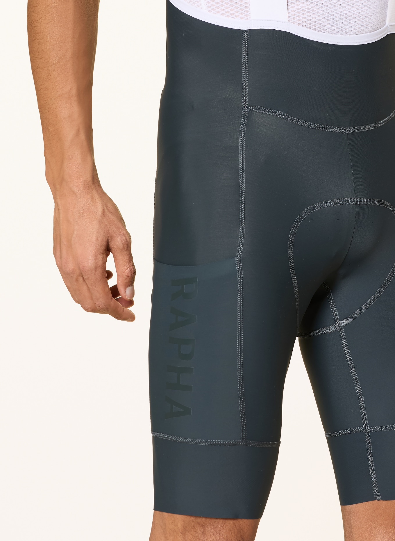 Rapha Fietsbroek PRO TEAM CARGO met bretels en gewatteerd inzetstuk: DONKERGRIJS