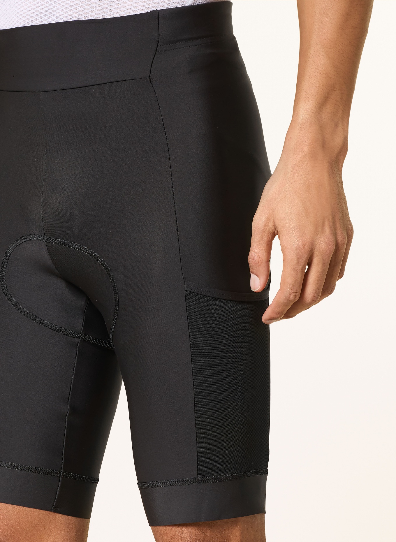 Rapha Cyklistické kalhoty CORE CARGO s polstrovaným sedlem: ČERNÁ