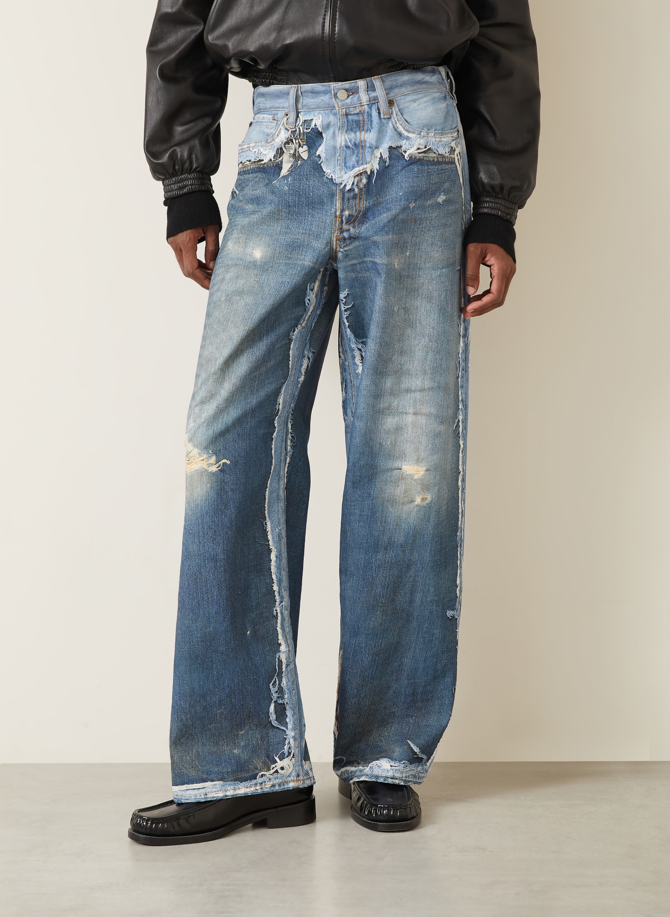 Acne Studios Destroyed Jeans Regular Fit: AUZ MID BLUE