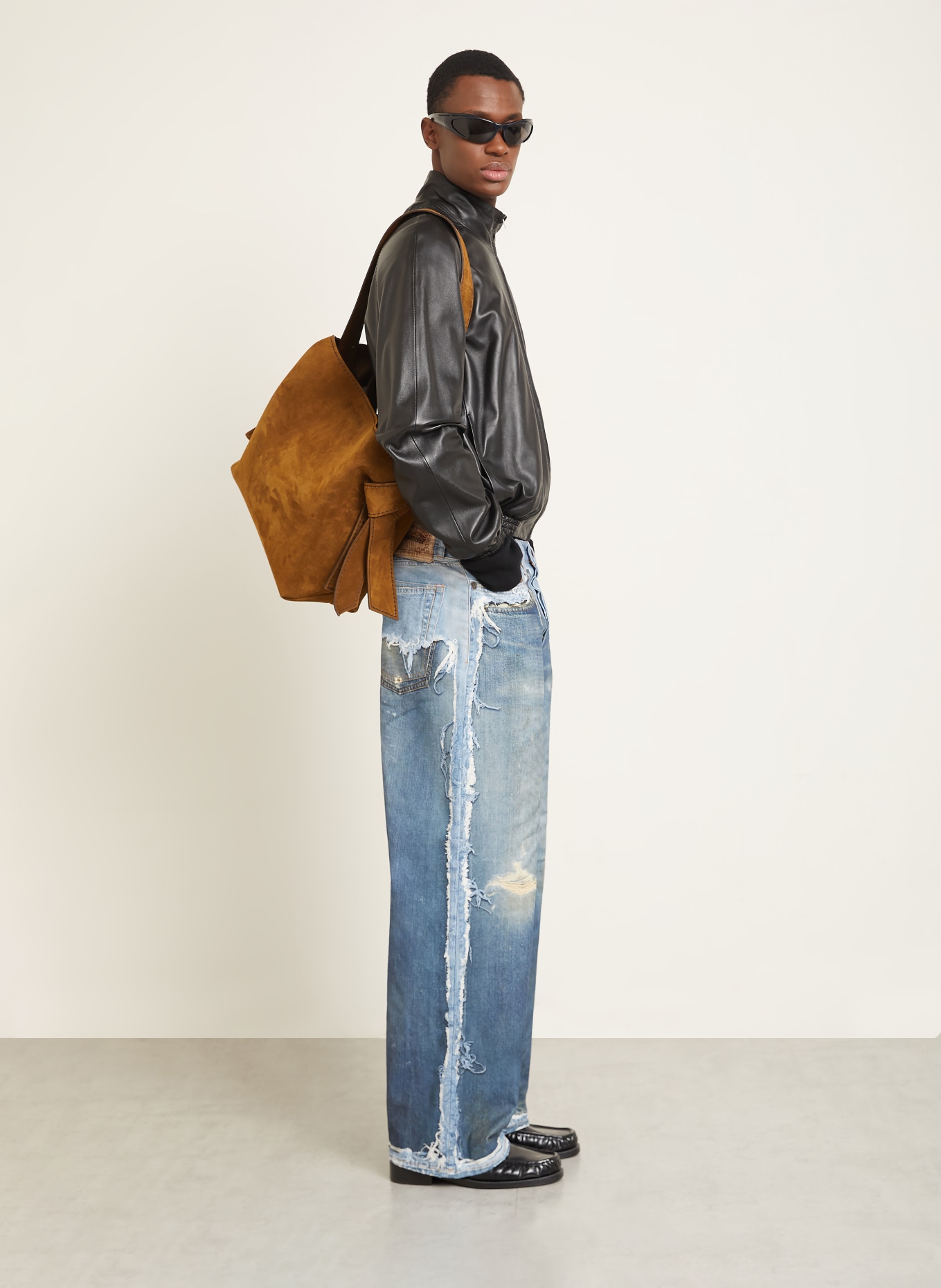 Acne Studios Destroyed Jeans Regular Fit: AUZ MID BLUE