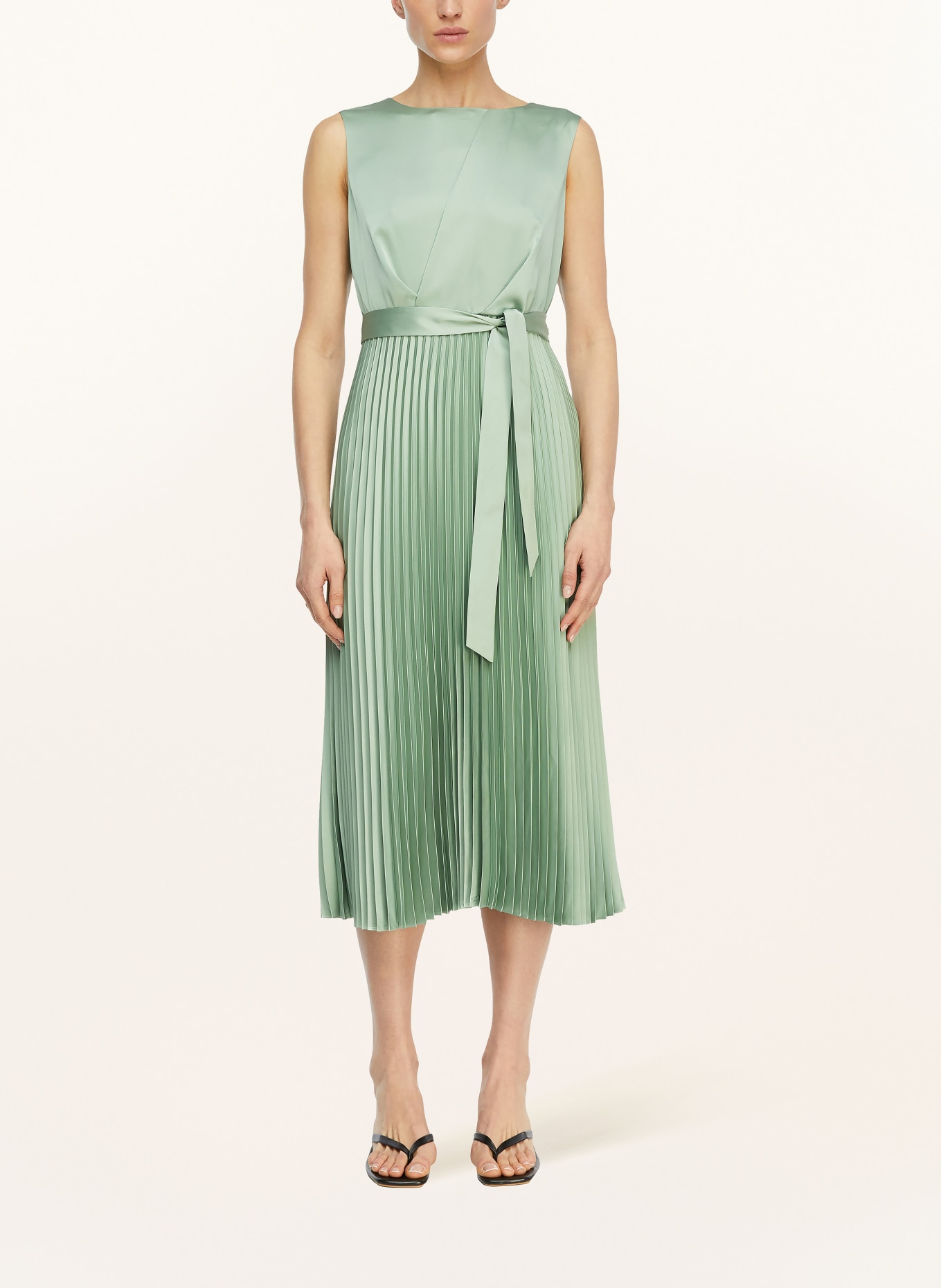comma Satin dress with pleats: LIGHT GREEN