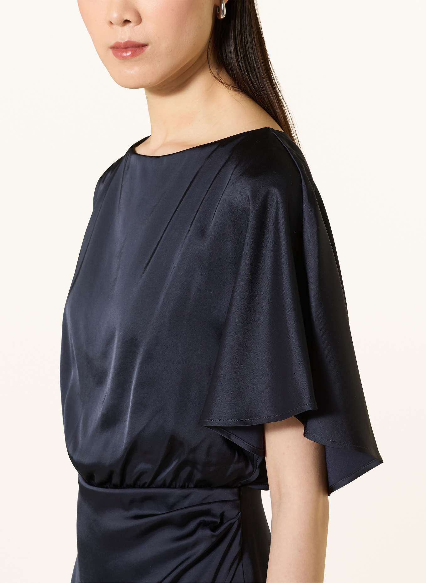 comma Satinkleid: BLAU