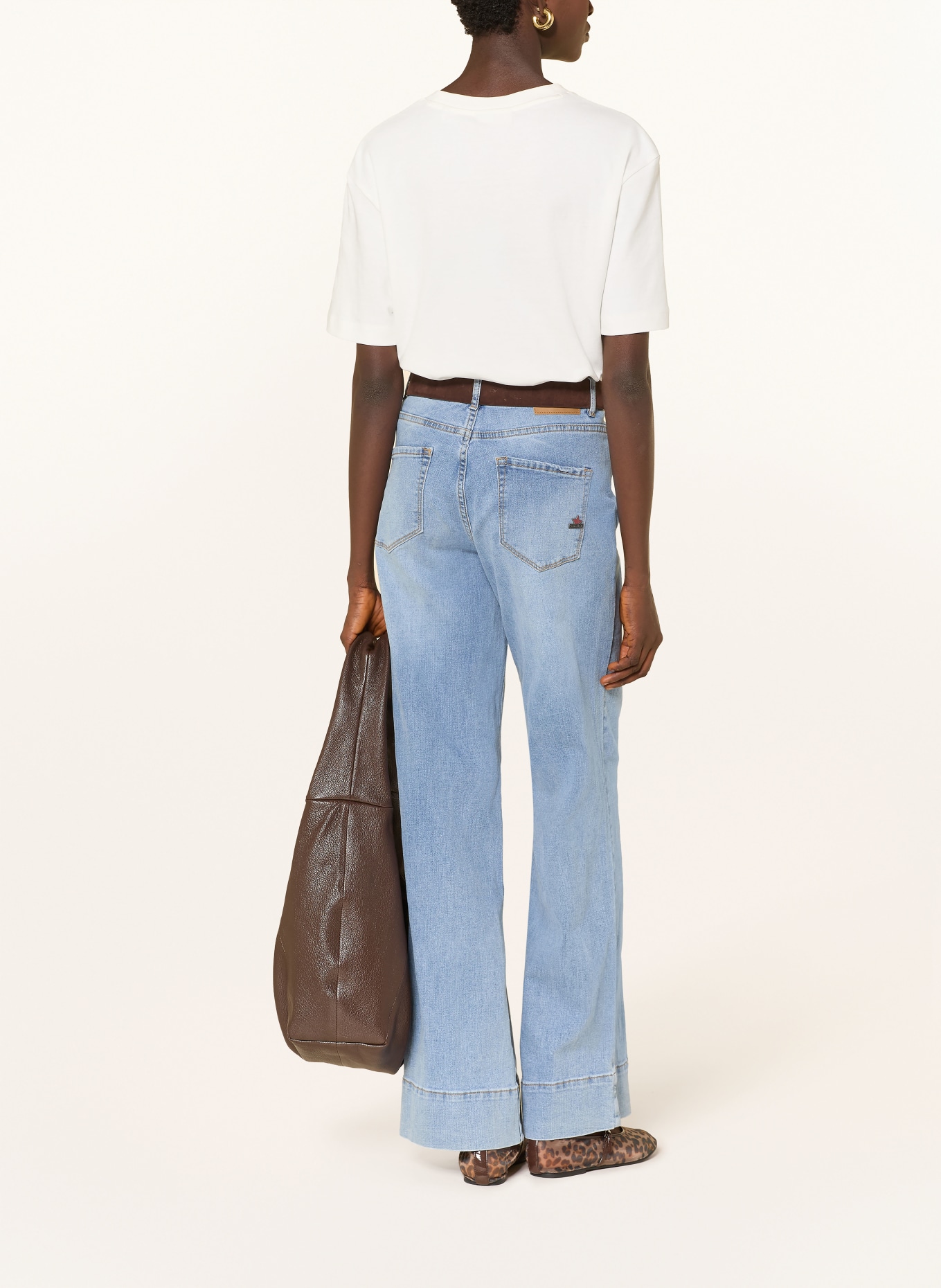 Buena Vista Wide Leg Jeans: 4810 light stone