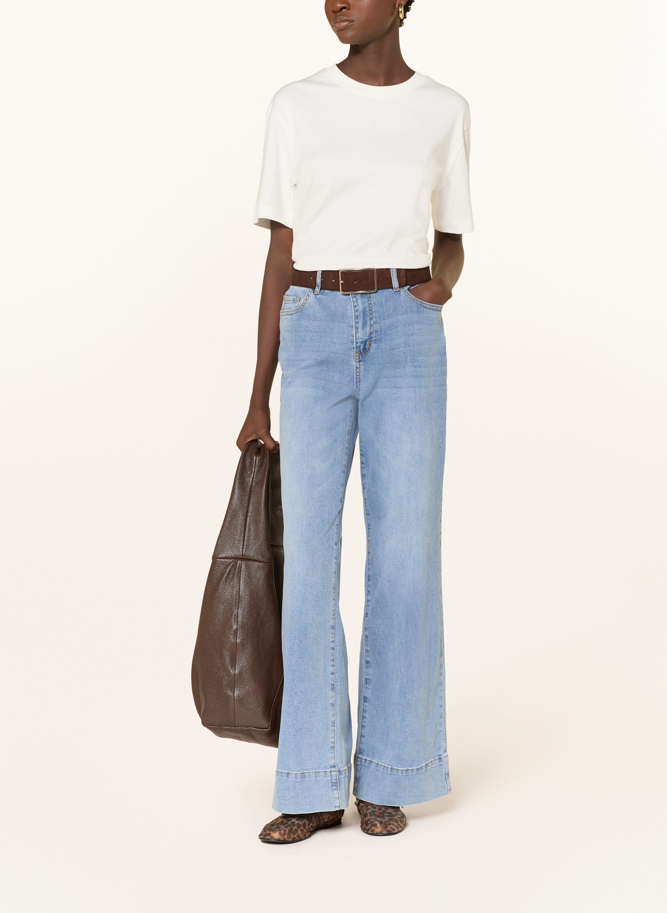 Buena Vista Wide Leg Jeans: 4810 light stone