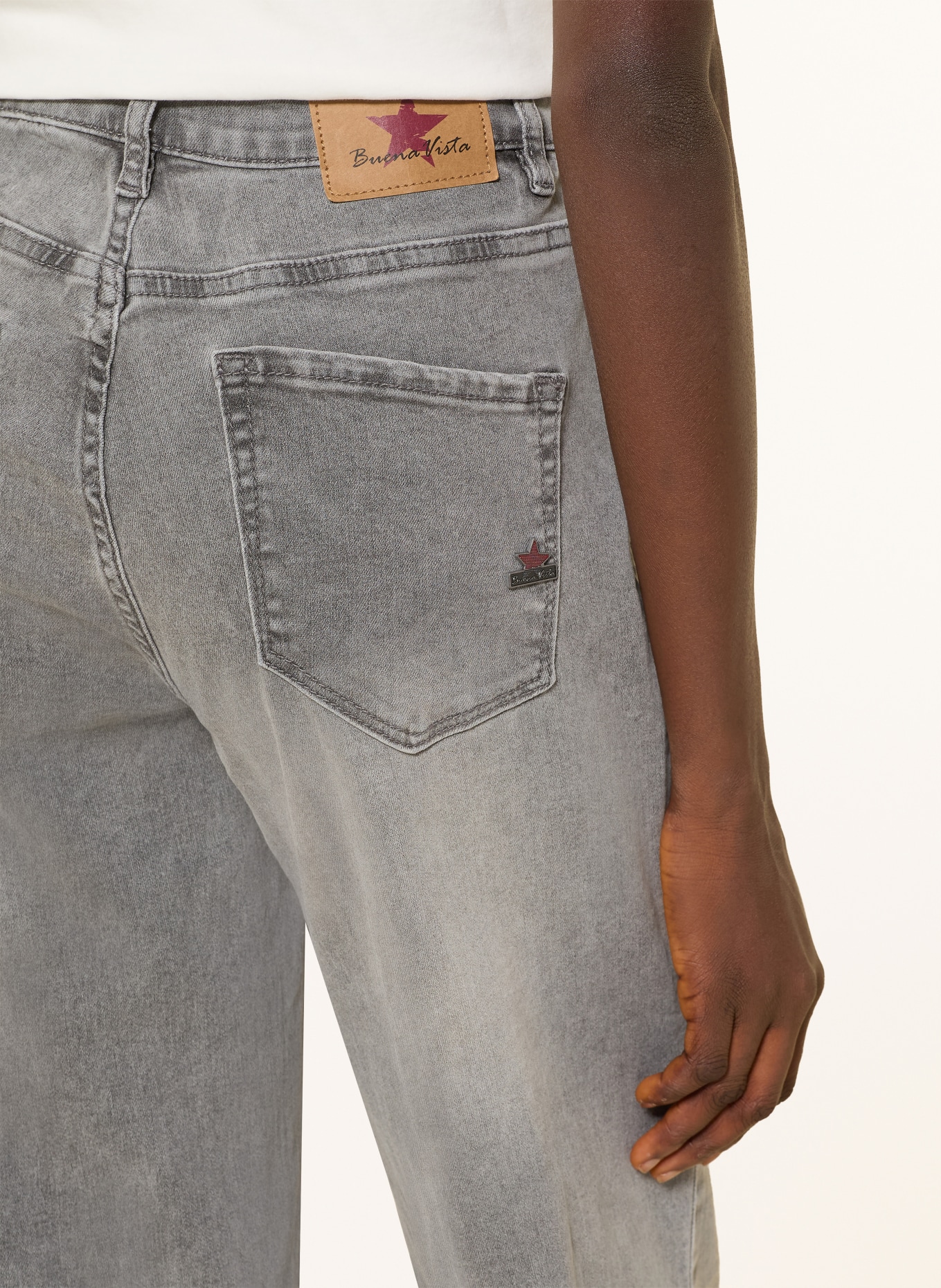 Buena Vista Jeans à jambes larges: 9010 light grey