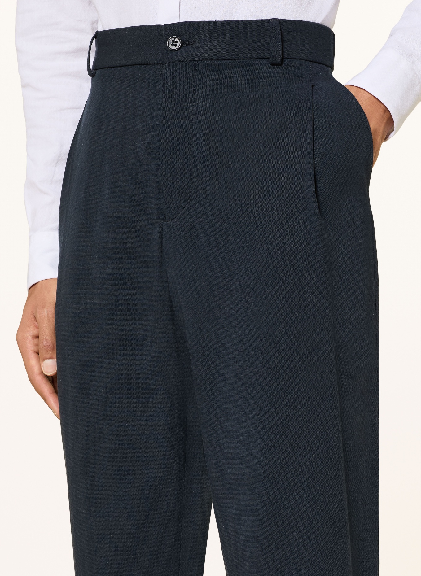 EMPORIO ARMANI Slim Fit Chinos: DARK BLUE