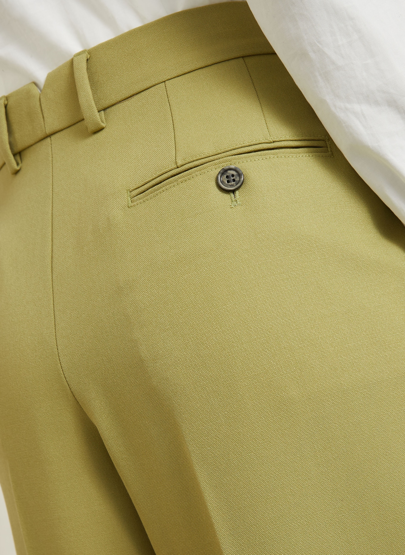 AMI PARIS Pantalon Marlene: OLIVE