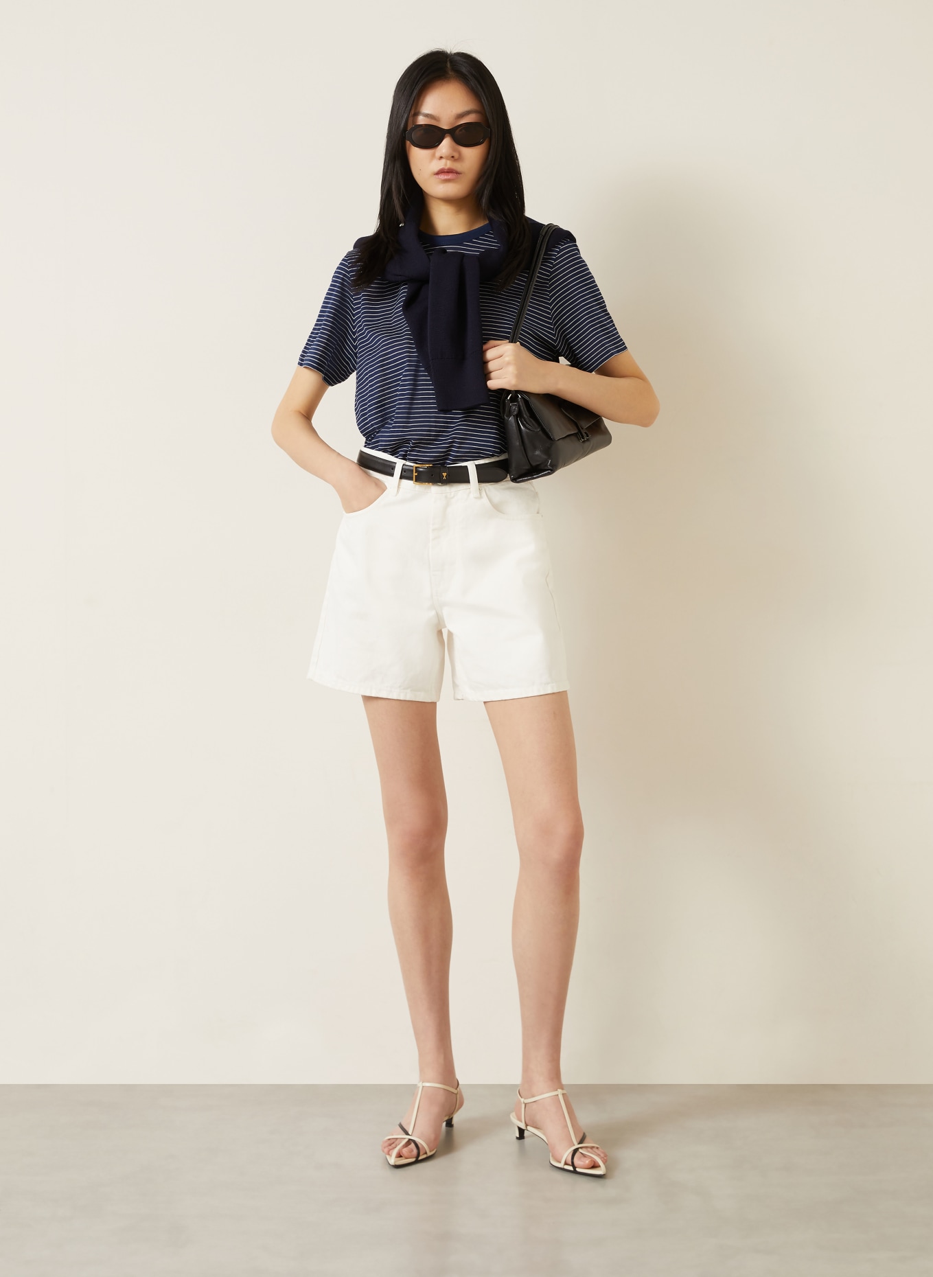 AMI PARIS Jeansshorts: 136 BLANC CREME