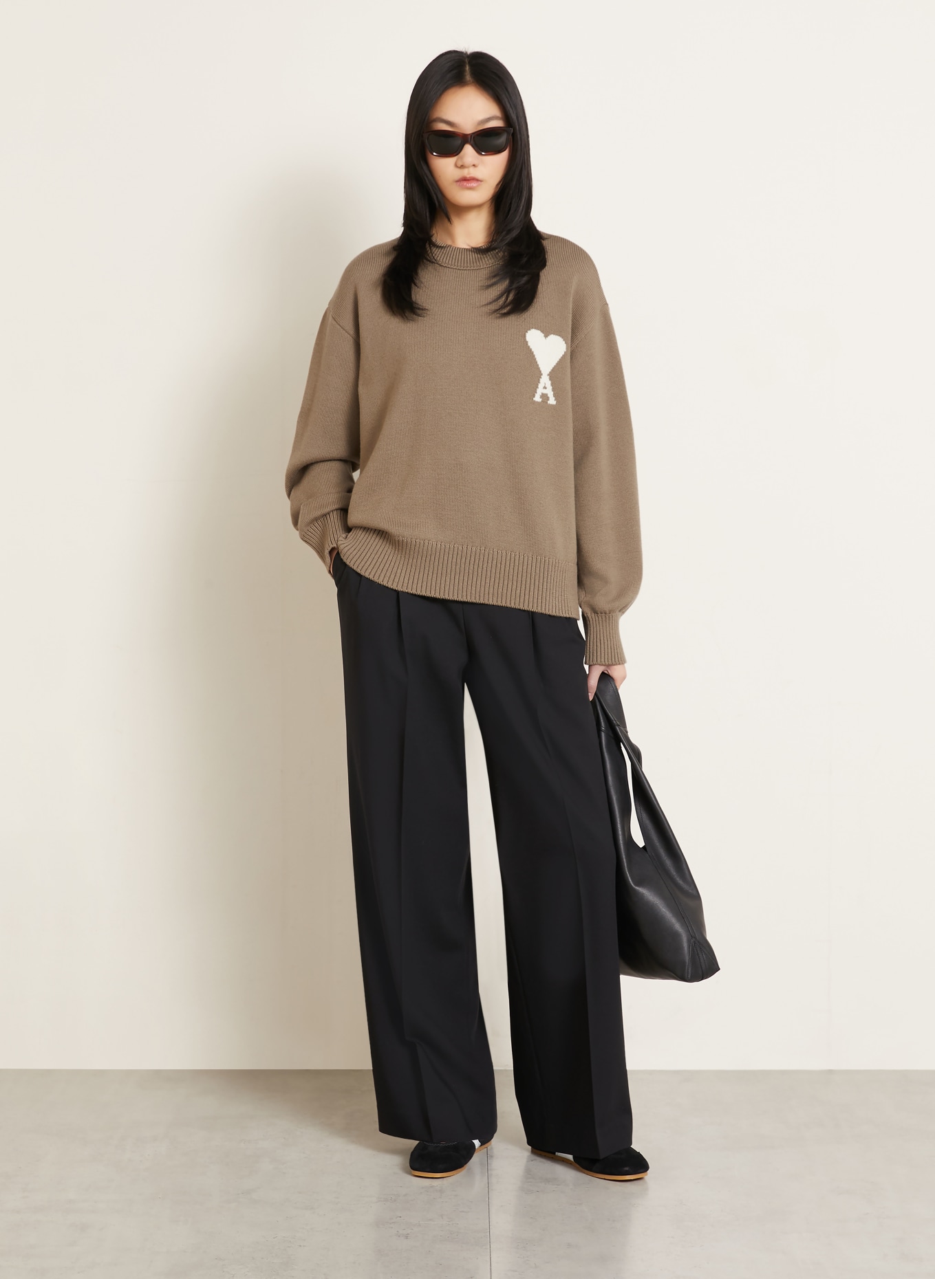 AMI PARIS Pullover: TAUPE / CREME