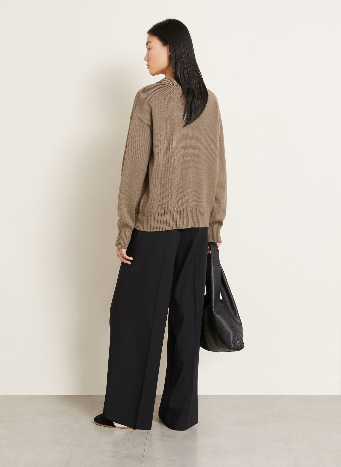 AMI PARIS Pullover: TAUPE / CREME