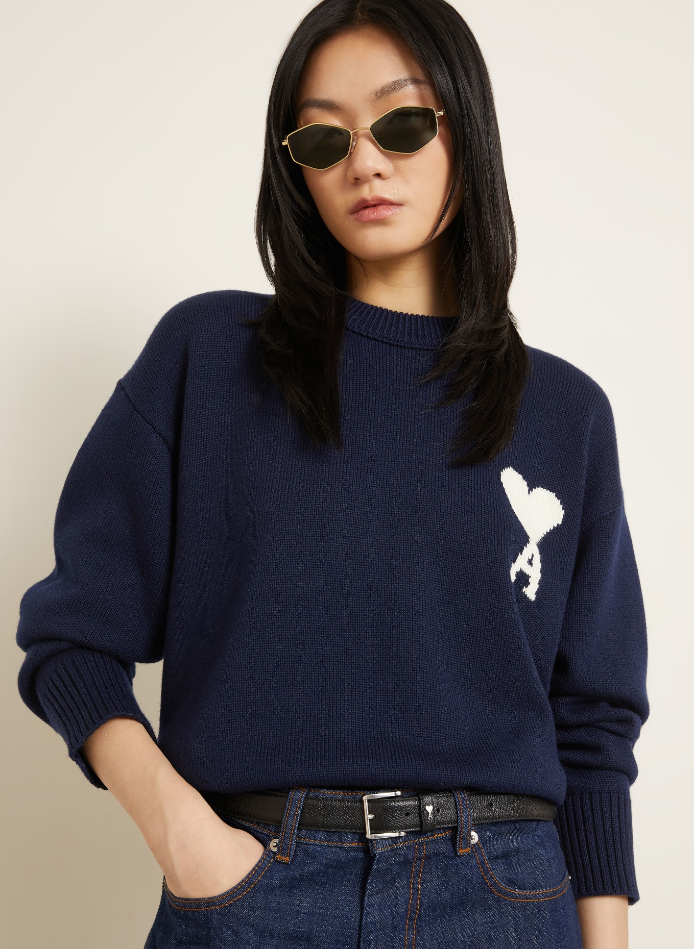 AMI PARIS Pullover: DUNKELBLAU / ECRU