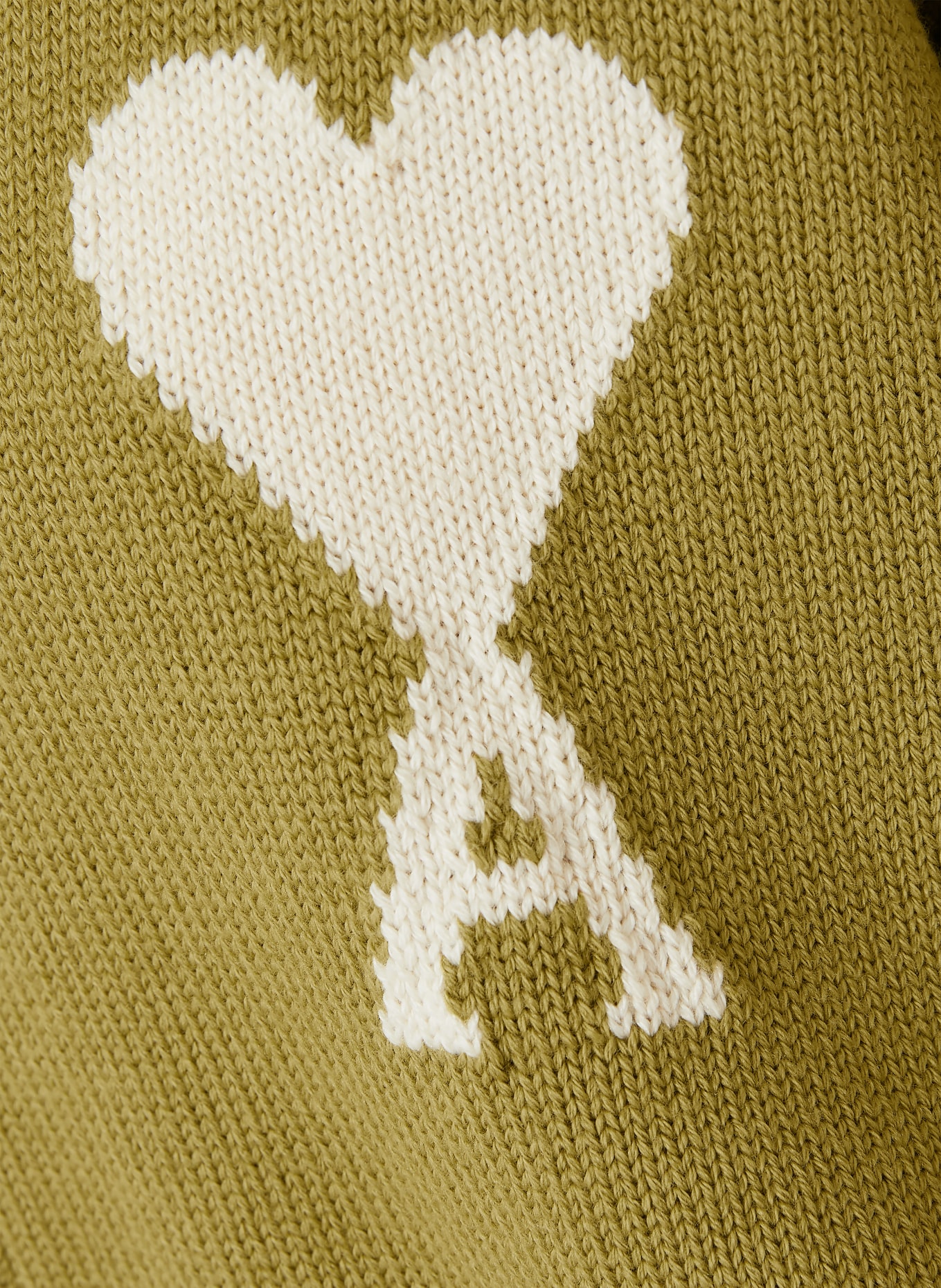 AMI PARIS svetr: OLIVOVÁ / KRÉMOVÁ