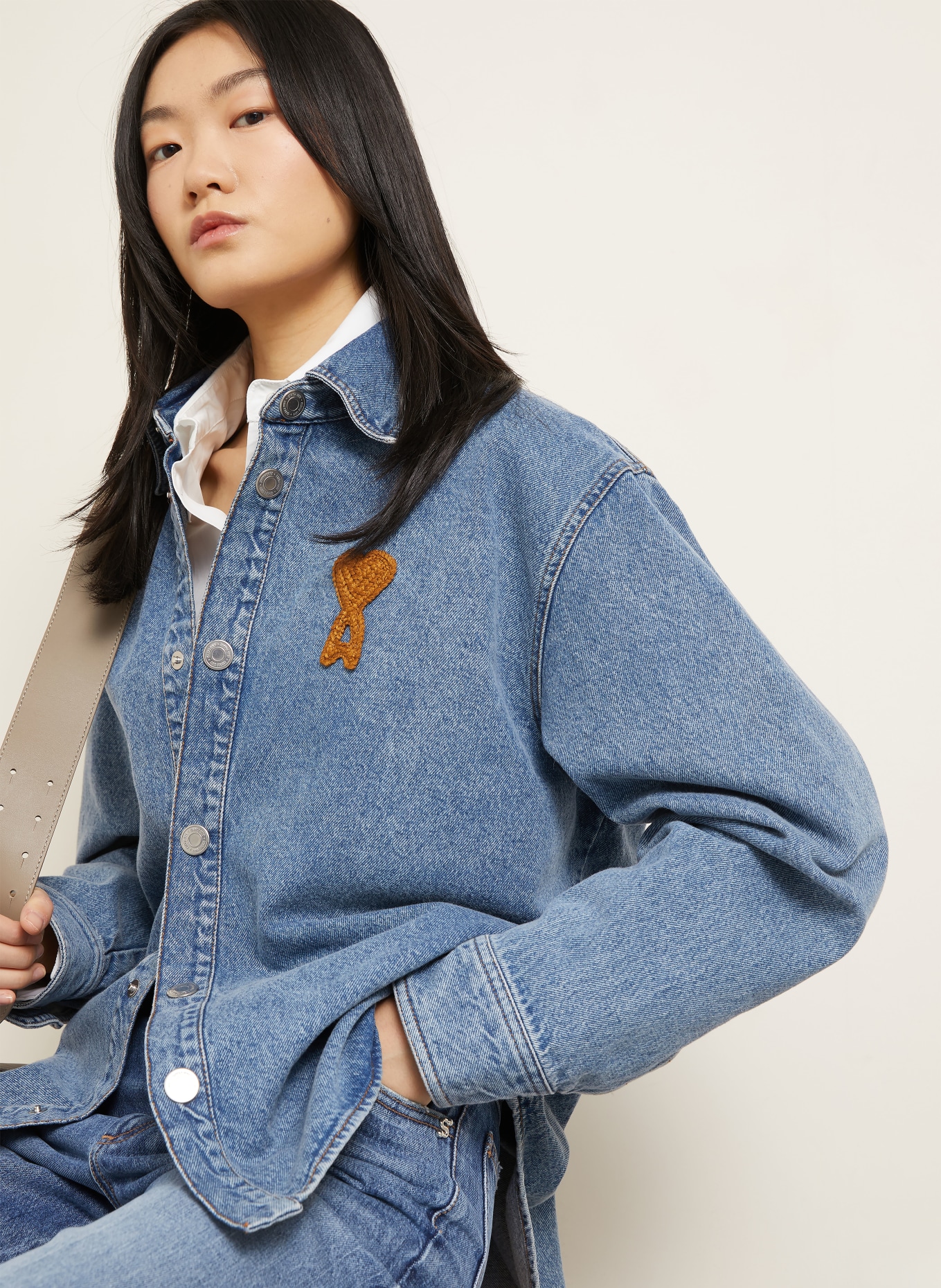 AMI PARIS Jeans-Overshirt: BLAU