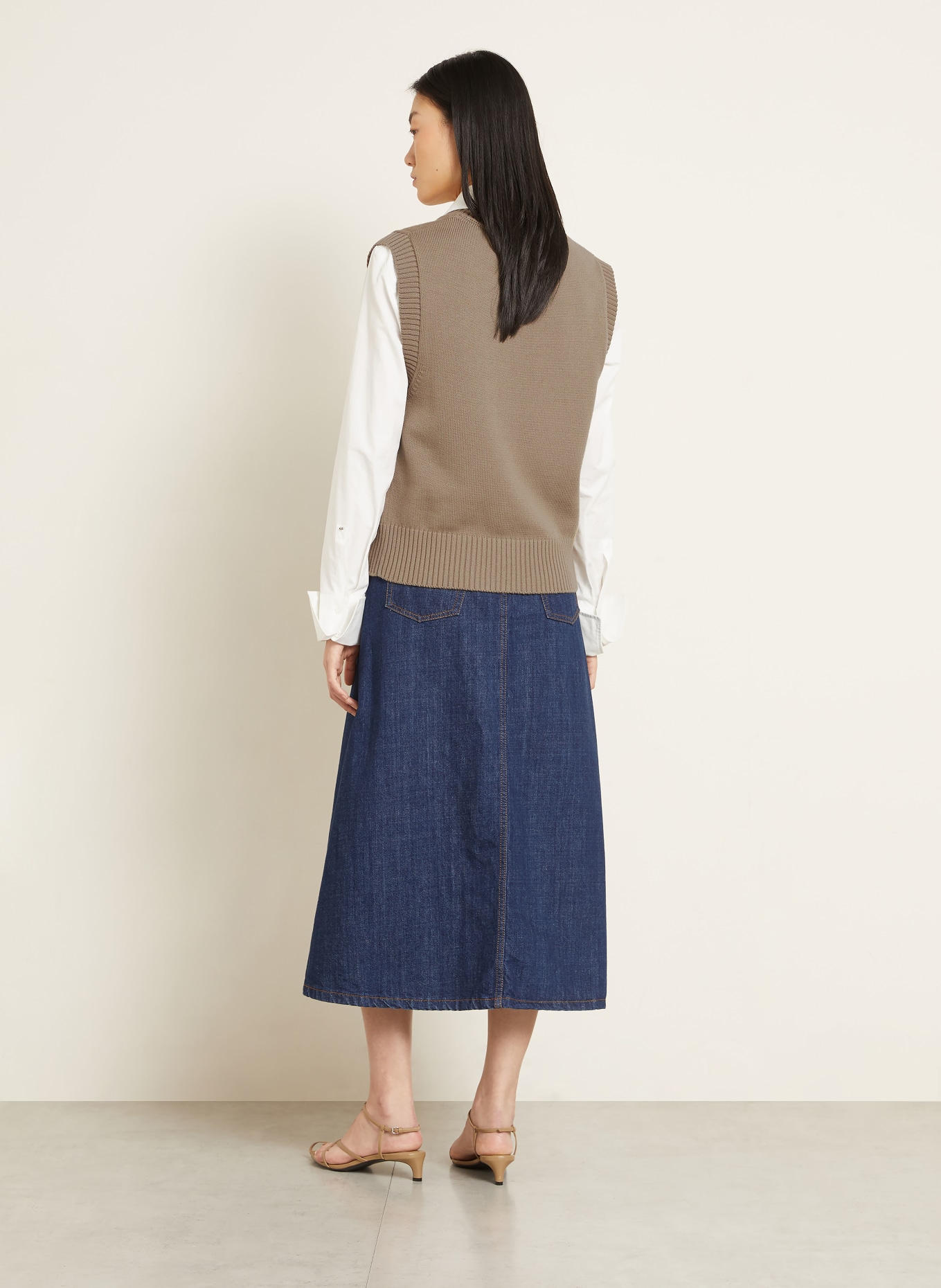 AMI PARIS Pullunder: BRAUN / CREME