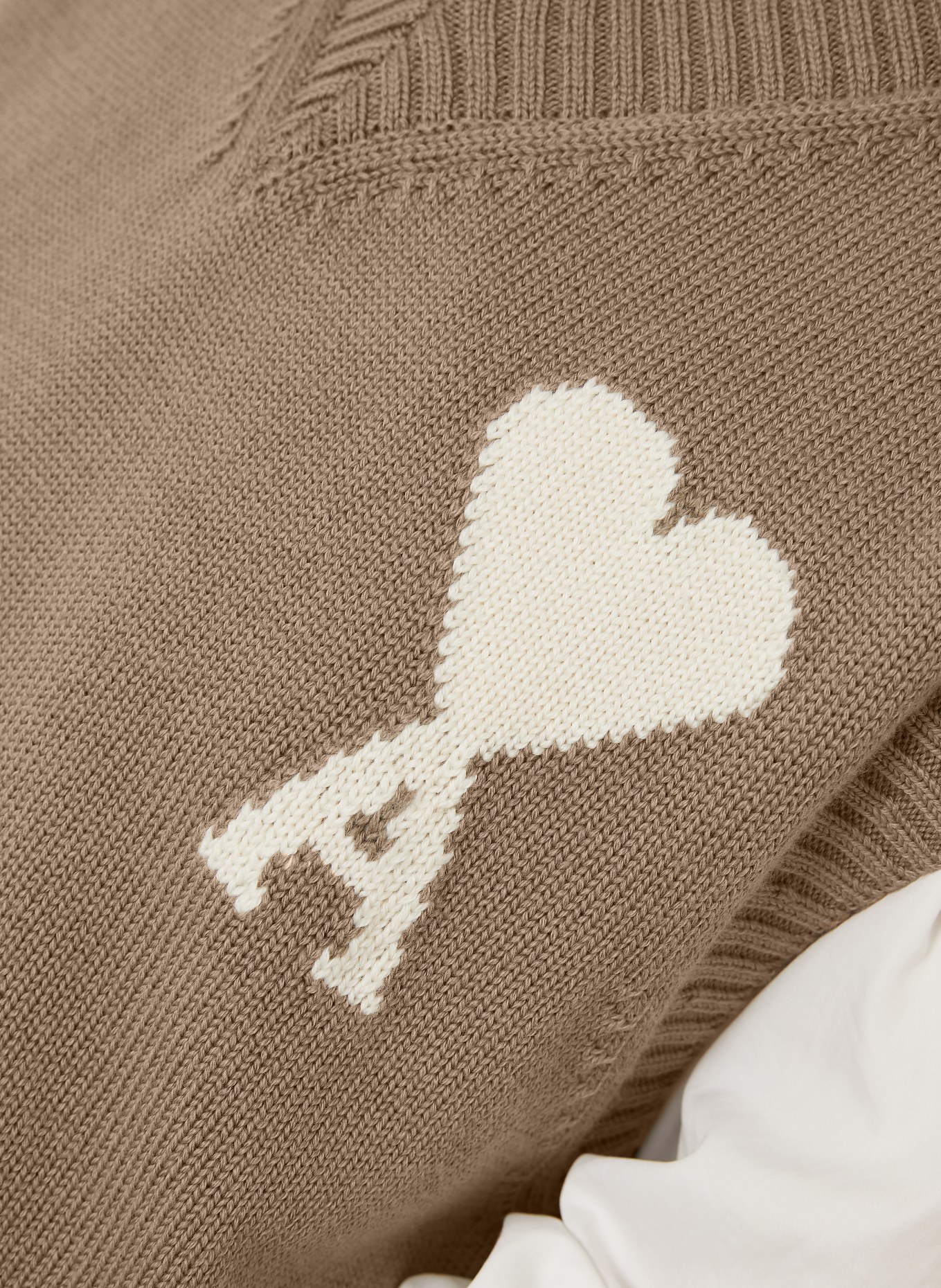 AMI PARIS Pullunder: BRAUN / CREME