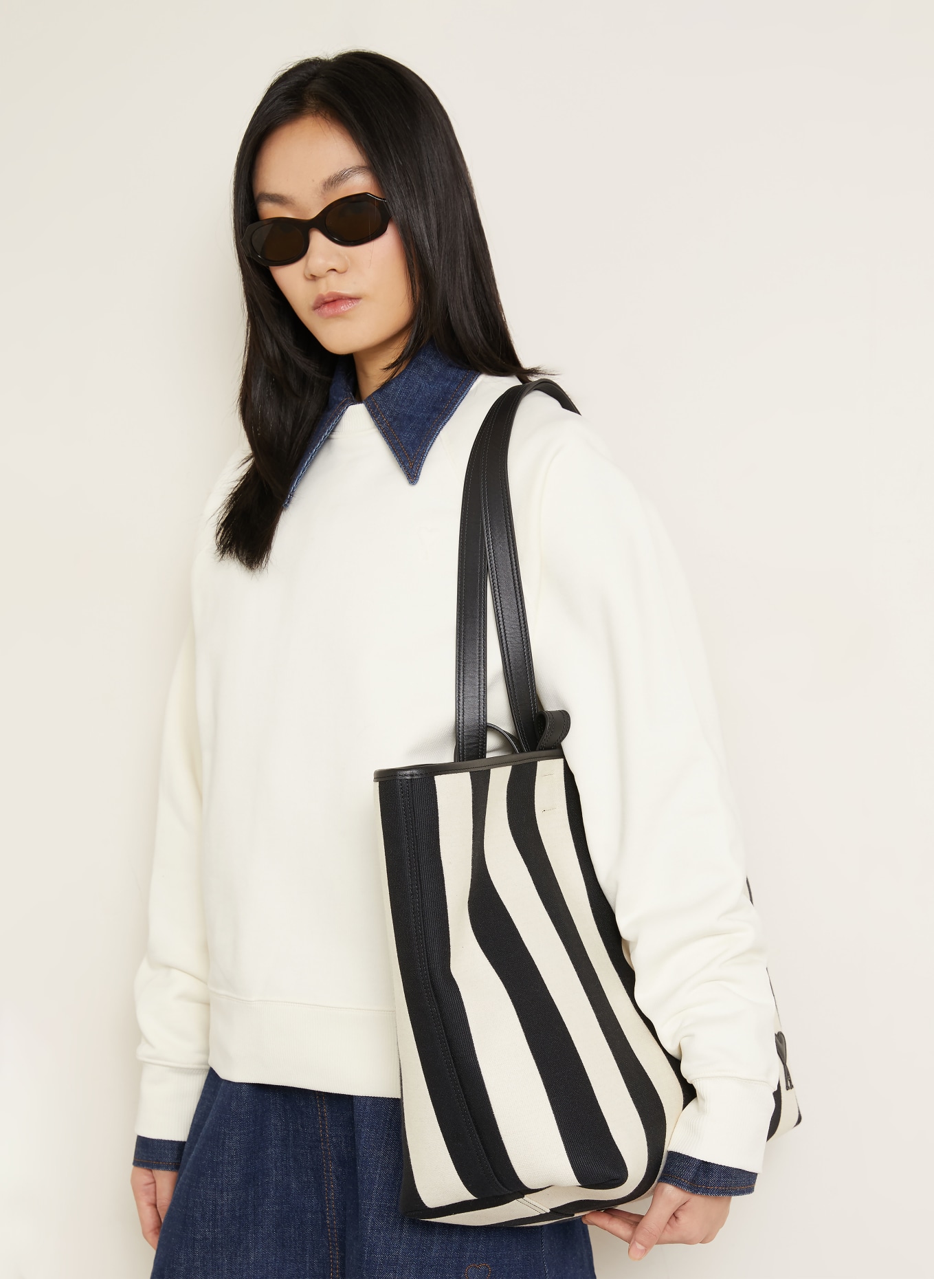 AMI PARIS Sweatshirt: CREME