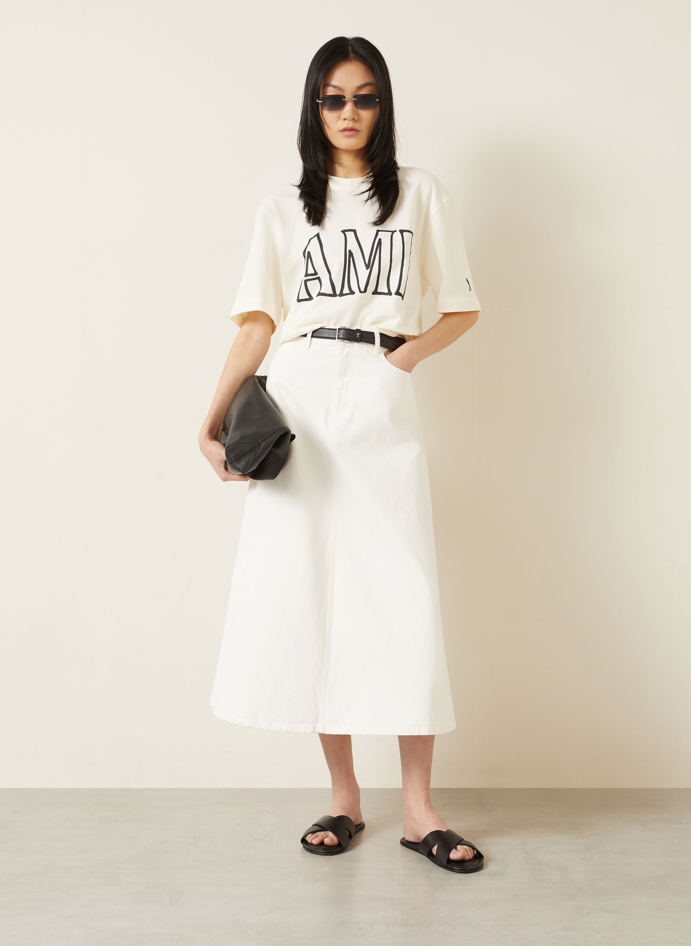 AMI PARIS T-Shirt: CREME / SCHWARZ
