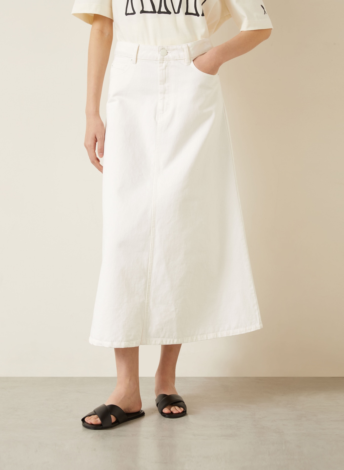 AMI PARIS Jeansrock: CREME