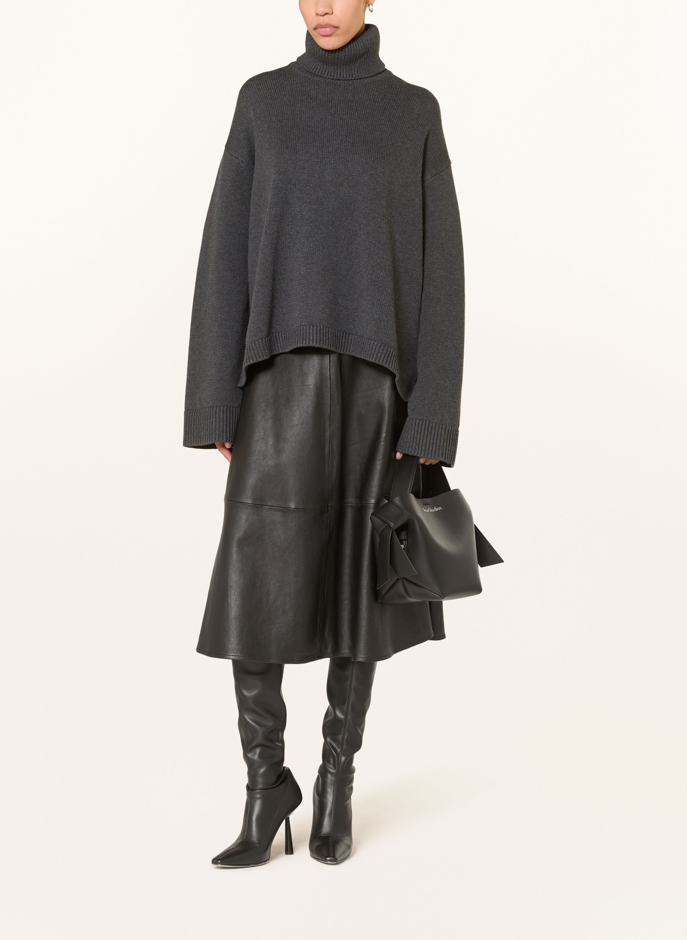 The Frankie Shop Sweter z golfem RHEA: CZIEMNOSZARY