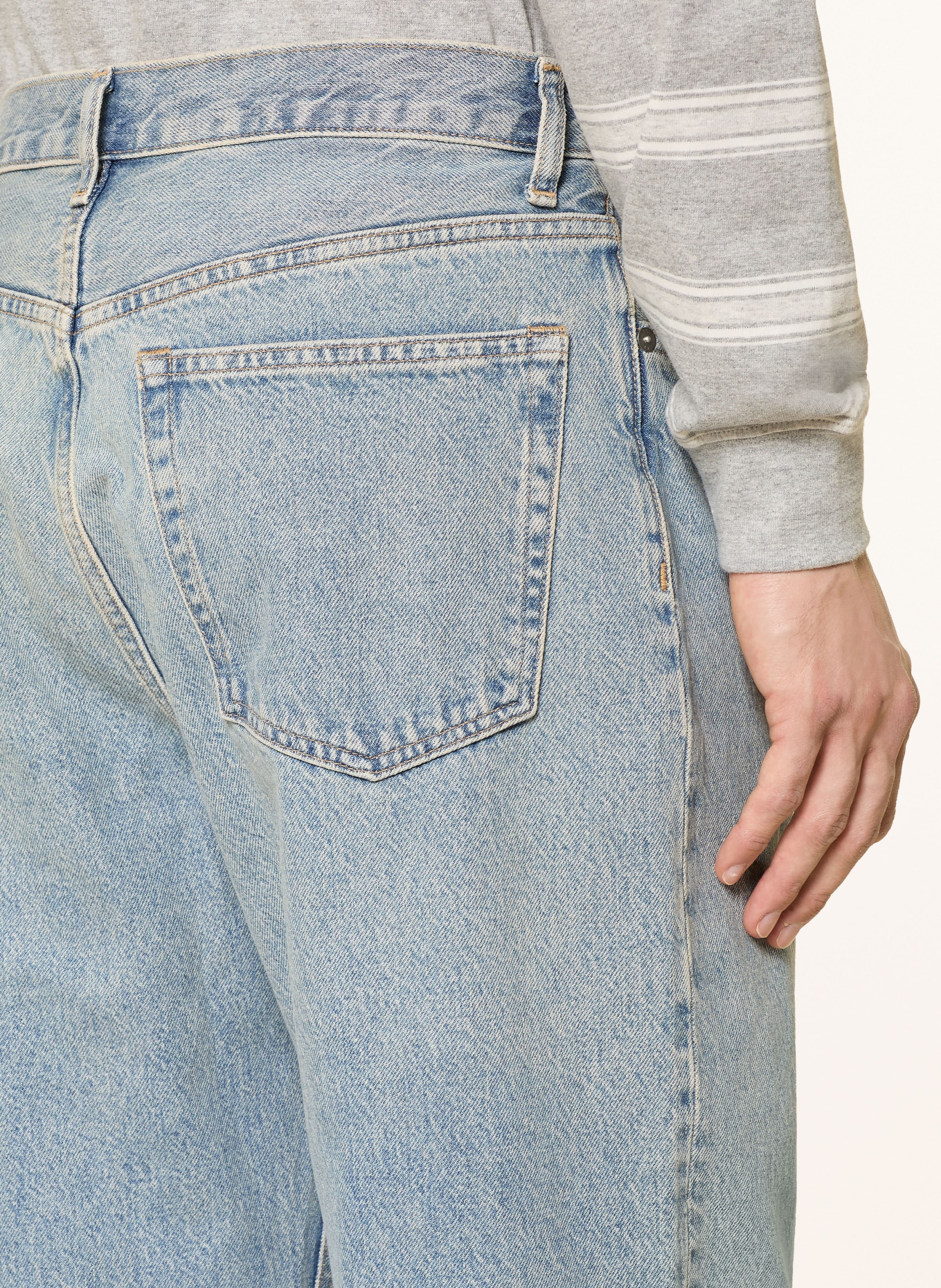 ARKET Regular fit jeans: 013 Blue Dusty Light