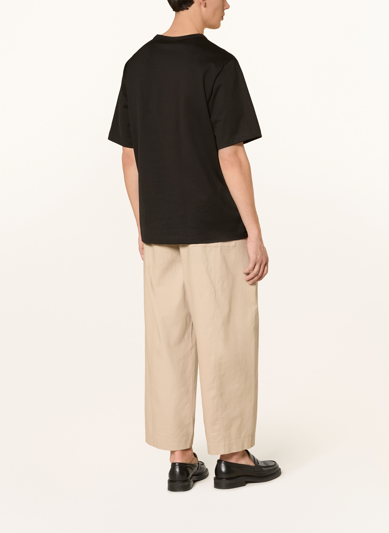 ARKET T-shirt: ZWART