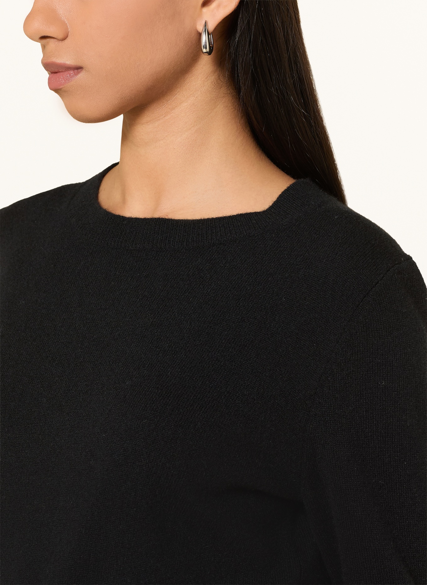 darling harbour Cashmere sweater: BLACK