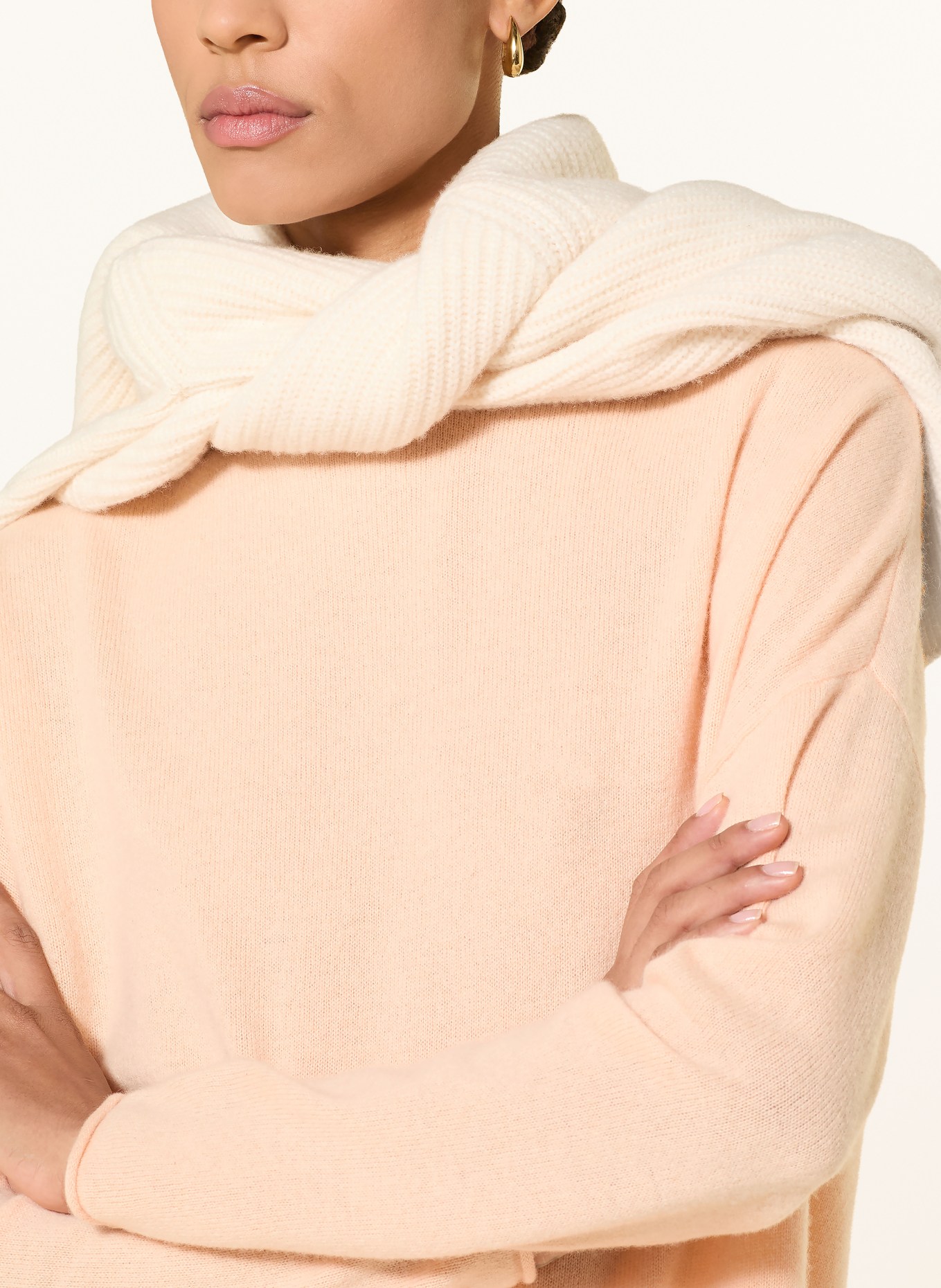 darling harbour Cashmere sweater: light apricot
