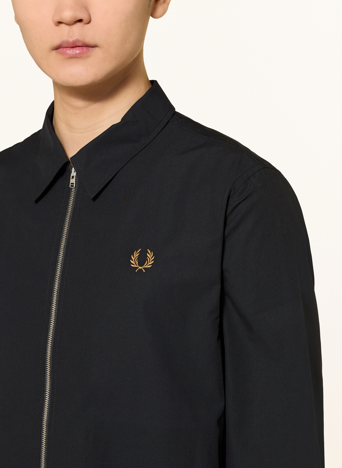 FRED PERRY Předsedající: ČERNÁ