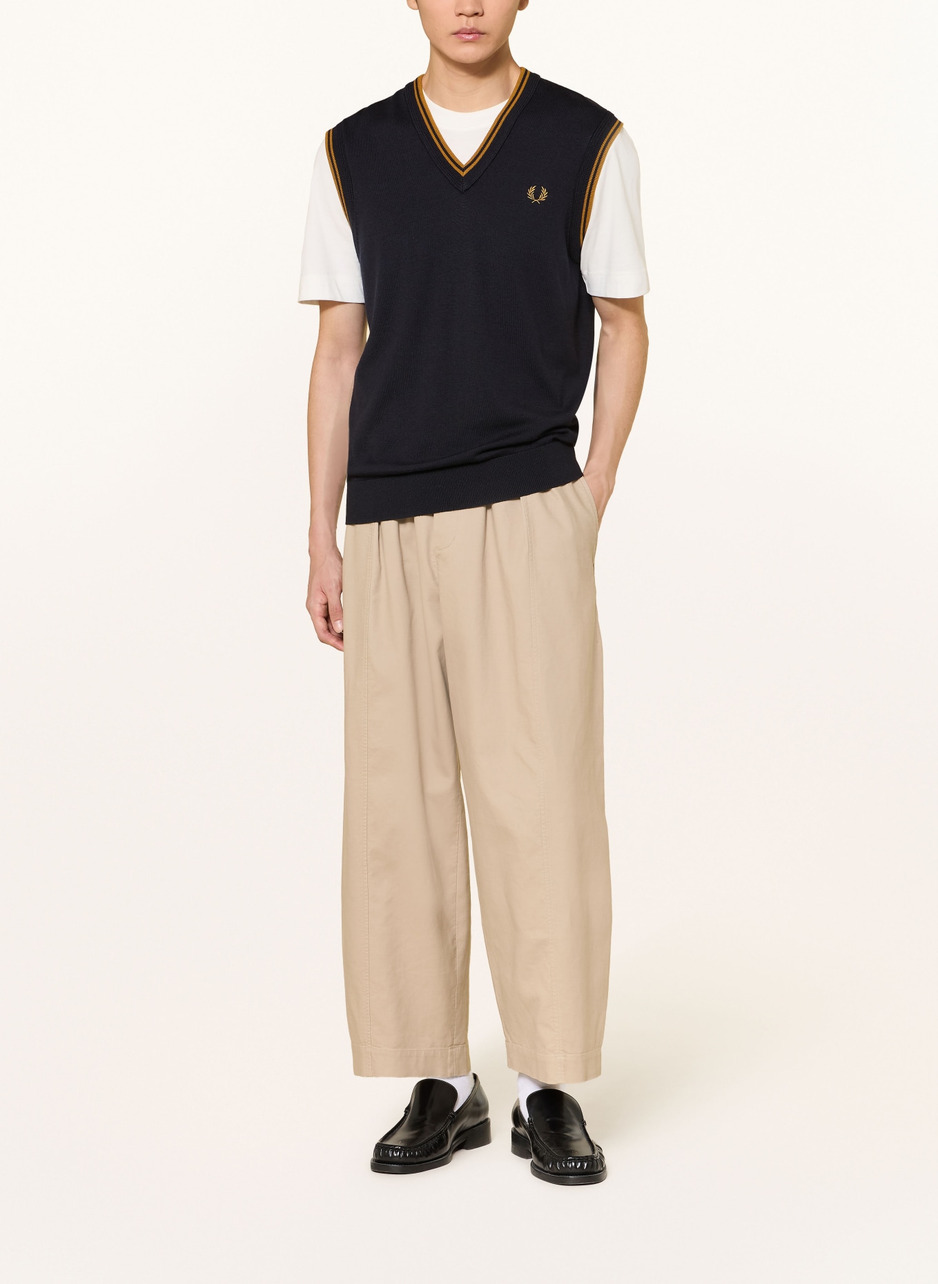 FRED PERRY sleeveless sweater: DARK BLUE