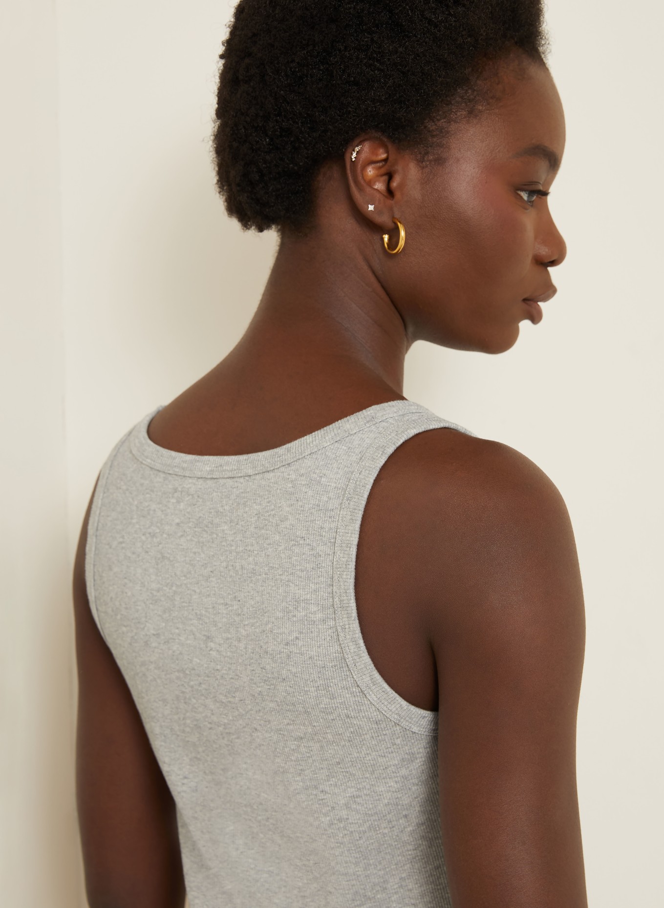 IRIS von ARNIM Top NIVA: ŠEDÁ