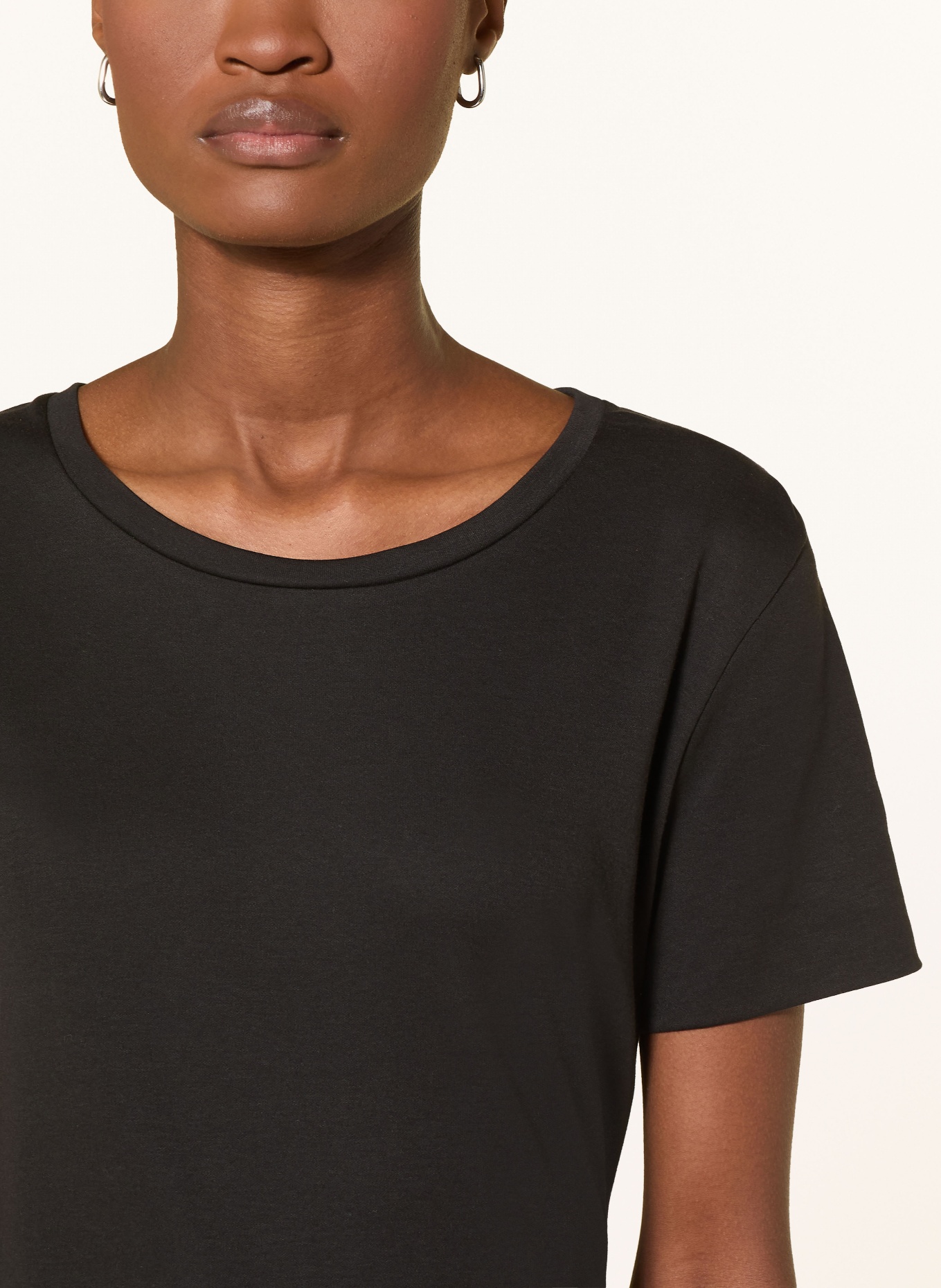 ZAÍDA T-shirt: BLACK