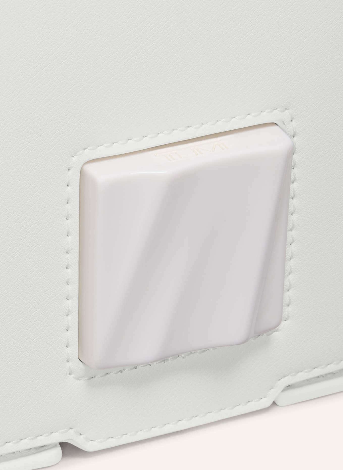 TUMI Sac à bandoulière OLAS SMALL: BLANC / ARGENT