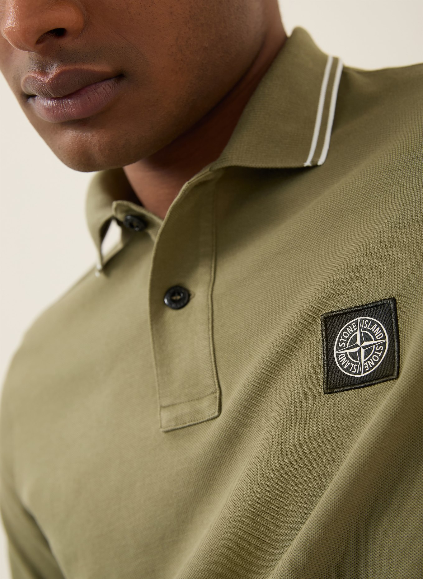 STONE ISLAND Piqué-Poloshirt: OLIV / WEISS / SCHWARZ