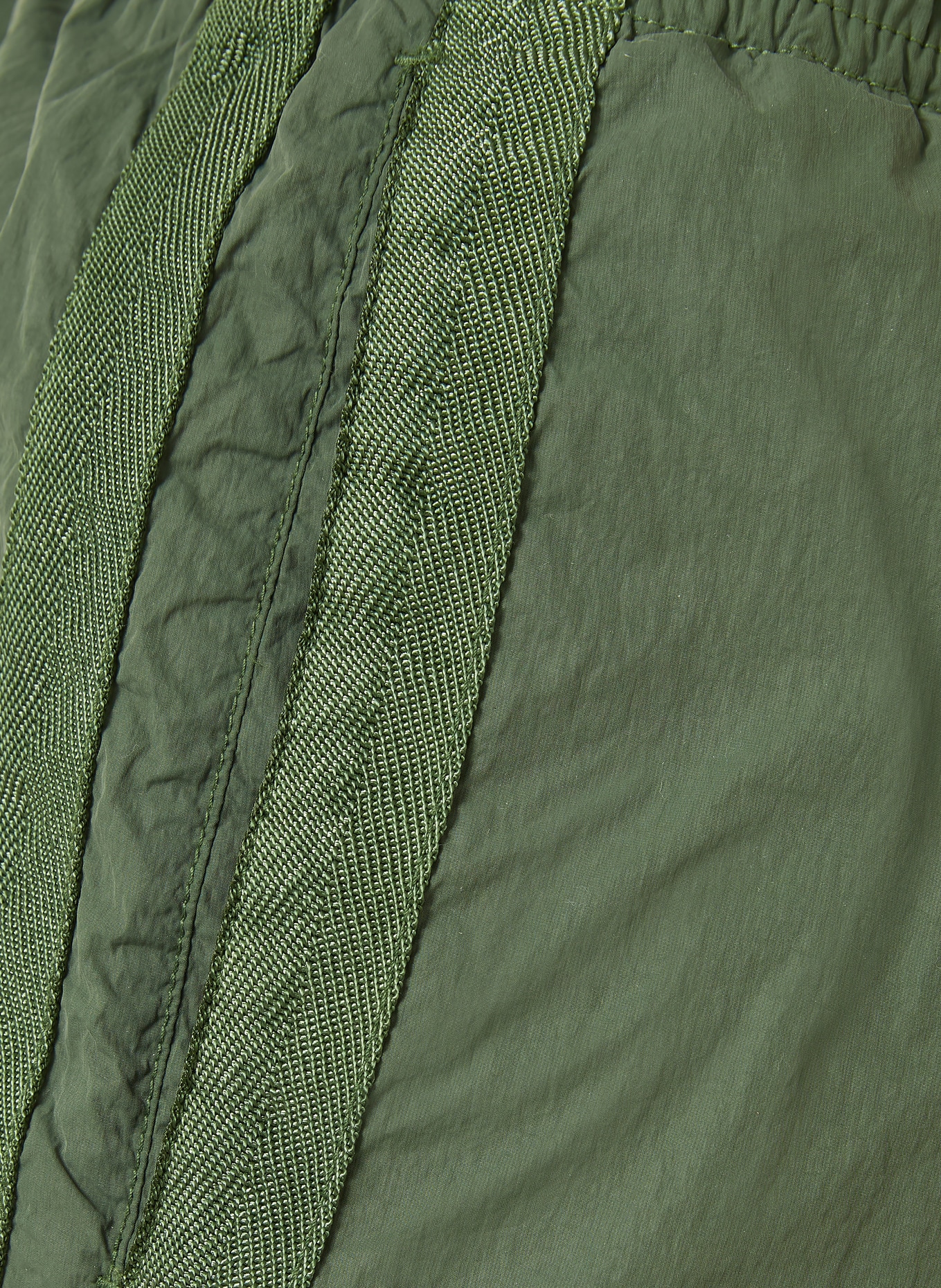 STONE ISLAND Badeshorts: OLIV