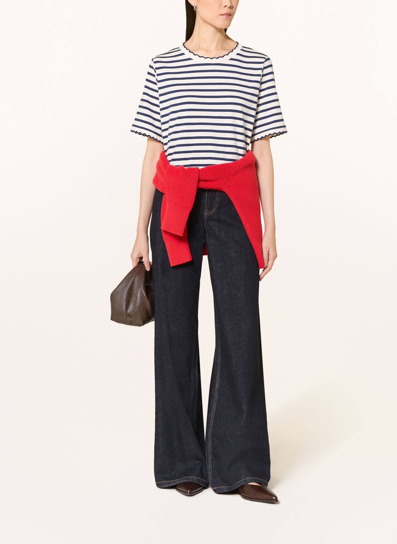 MORE & MORE T-shirt: WHITE / DARK BLUE