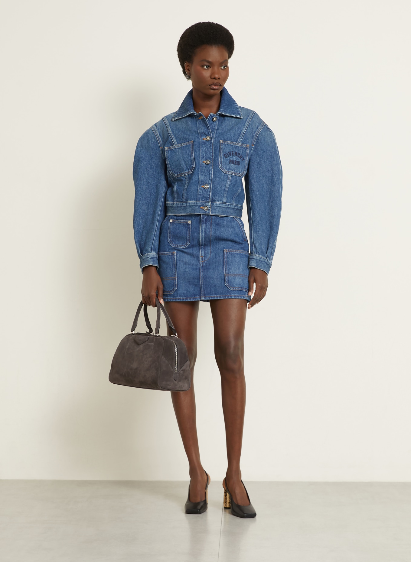 GIVENCHY Handtasche ANTIGONA MEDIUM: DUNKELGRAU