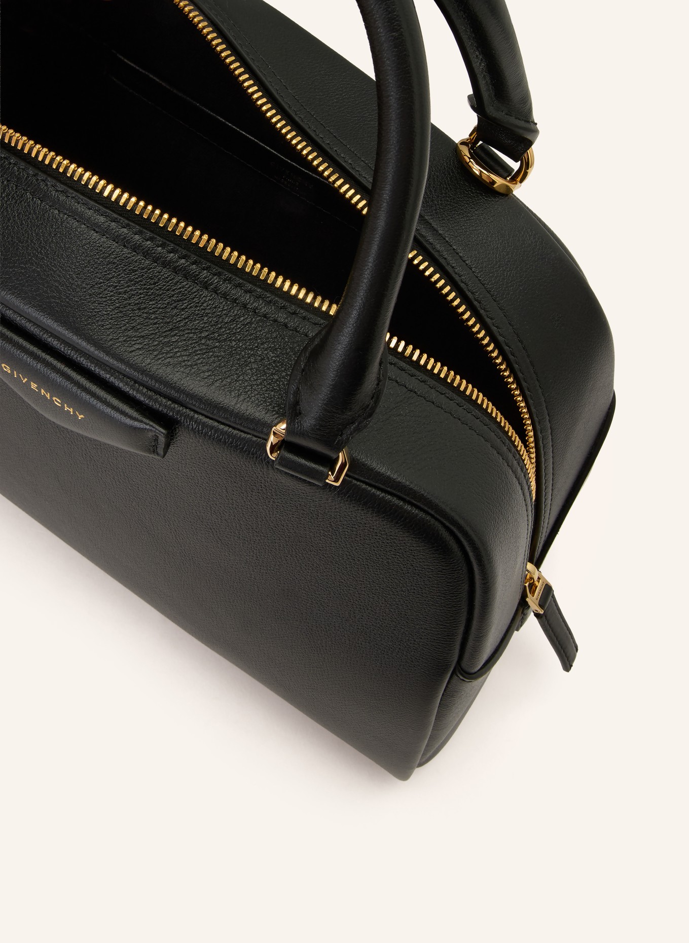 GIVENCHY Handtas ANTIGONA EAST-WEST MEDIUM: ZWART / GOUD