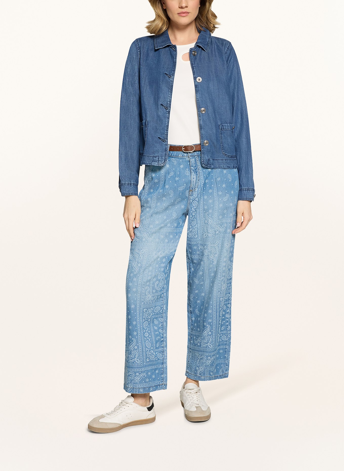 CARTOON Mom-jeans: 8619 Middle Blue Denim