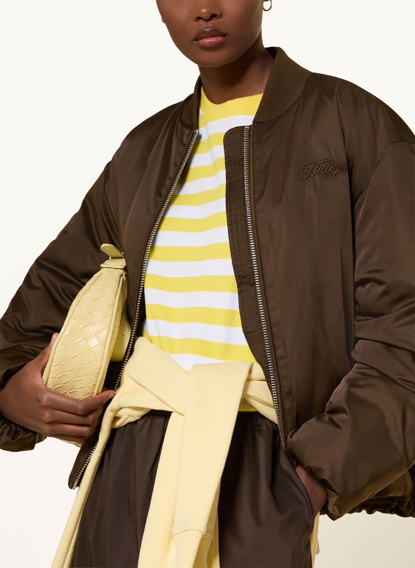 darling harbour T-shirt: YELLOW / WHITE