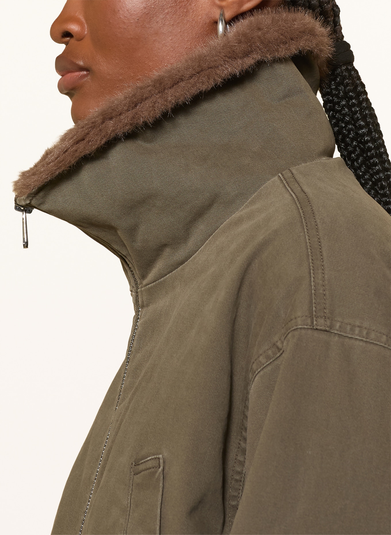 darling harbour Fieldjacket: OLIVE