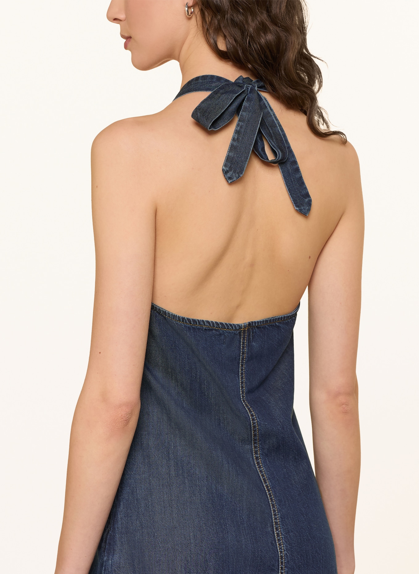 GOOD AMERICAN Jeanskleid: DUNKELBLAU