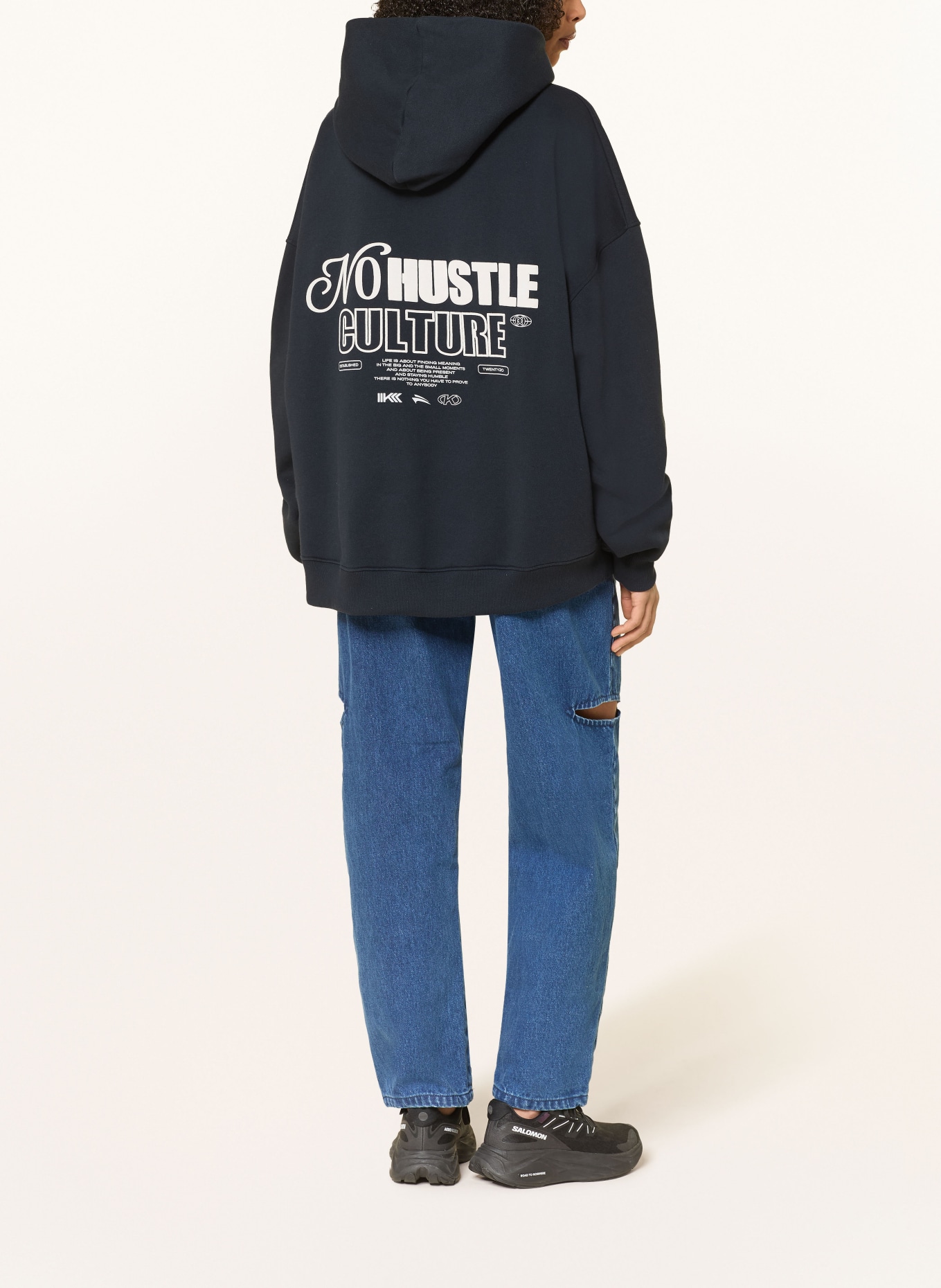 KARO KAUER sweat à capuche: BLEU FONCÉ / BLANC