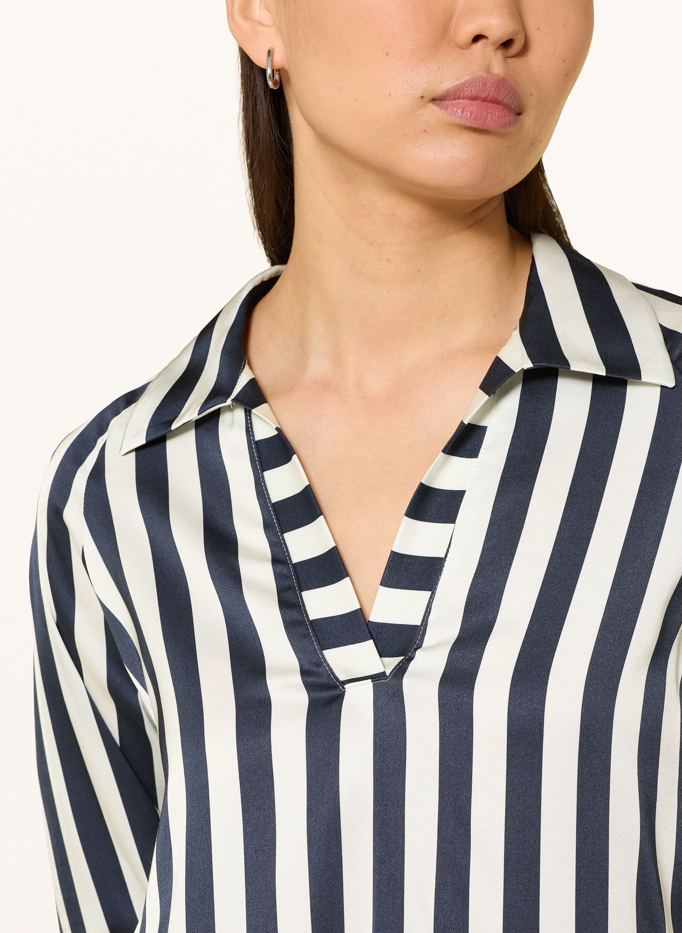 SPORTALM Satin blouse shirt: DARK BLUE / WHITE
