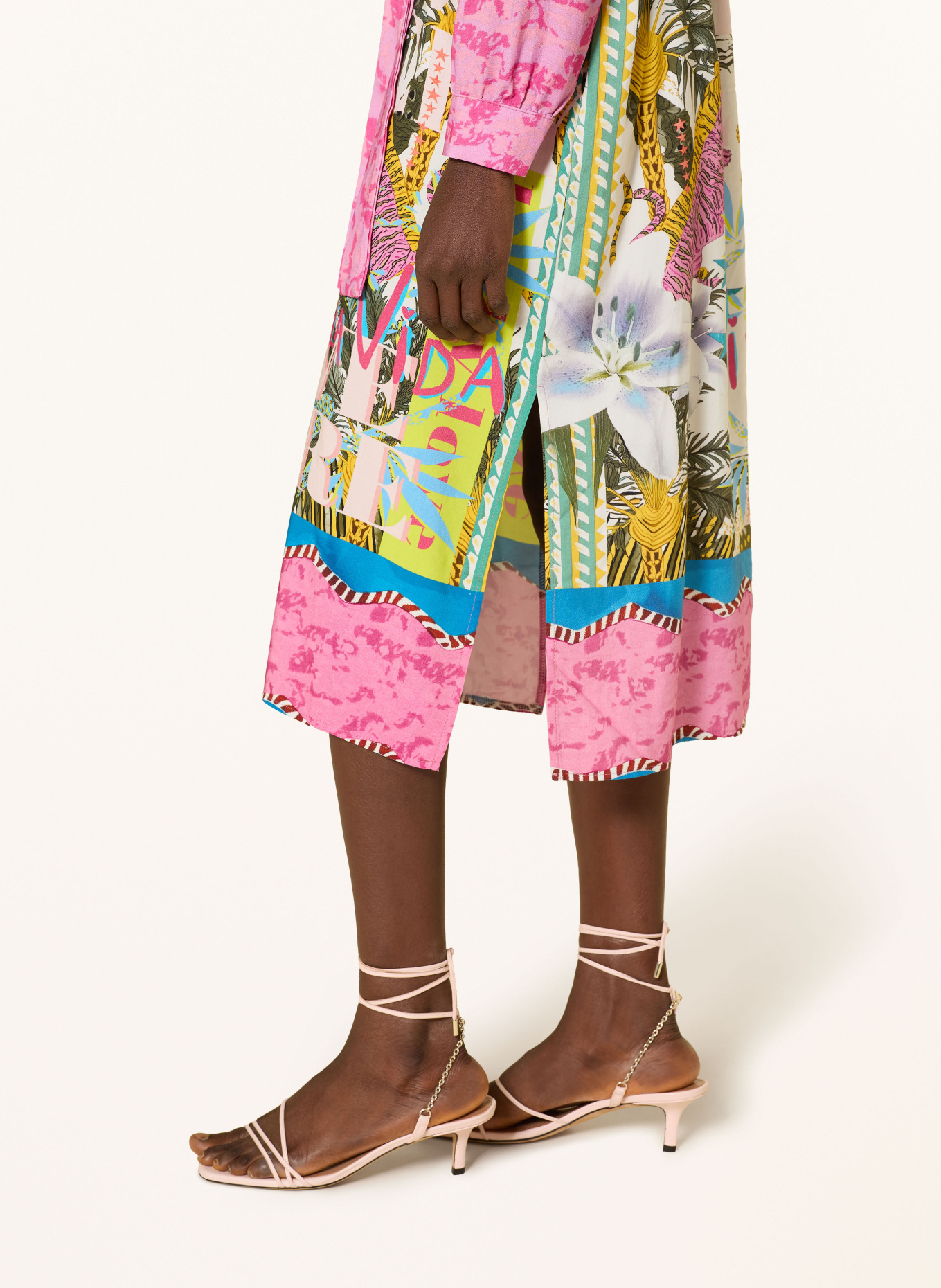 miss goodlife Kleid: PINK / KHAKI / WEISS