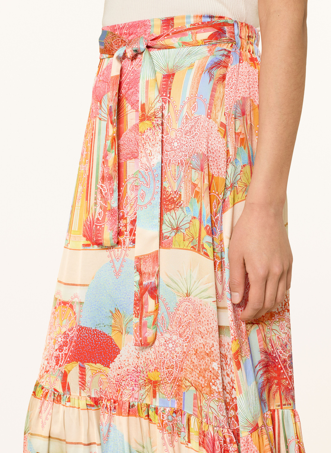 miss goodlife Satinrock: ORANGE / CREME / HELLBLAU