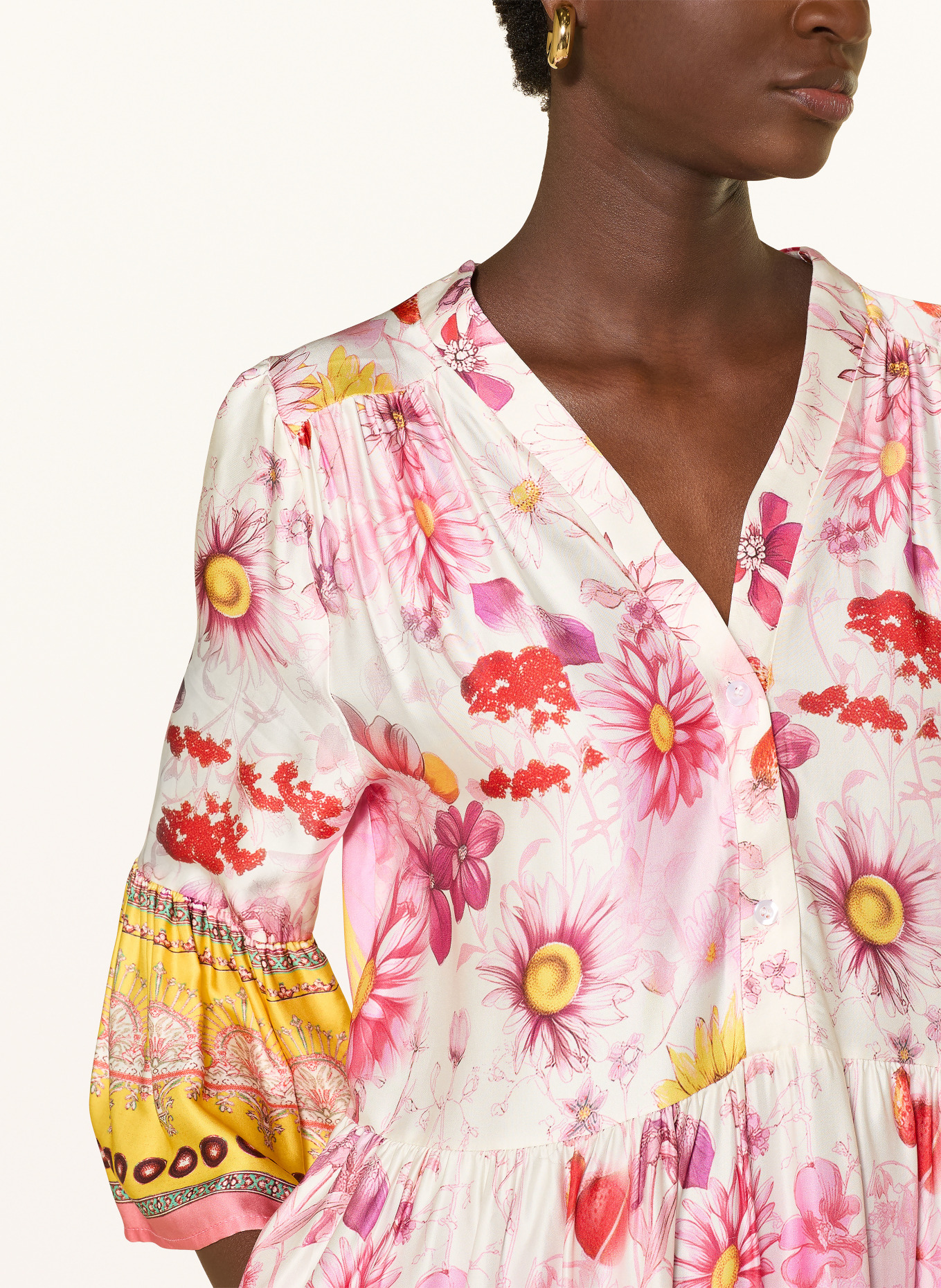 miss goodlife Satin dress with 3/4 sleeves: PINK / ECRU / YELLOW