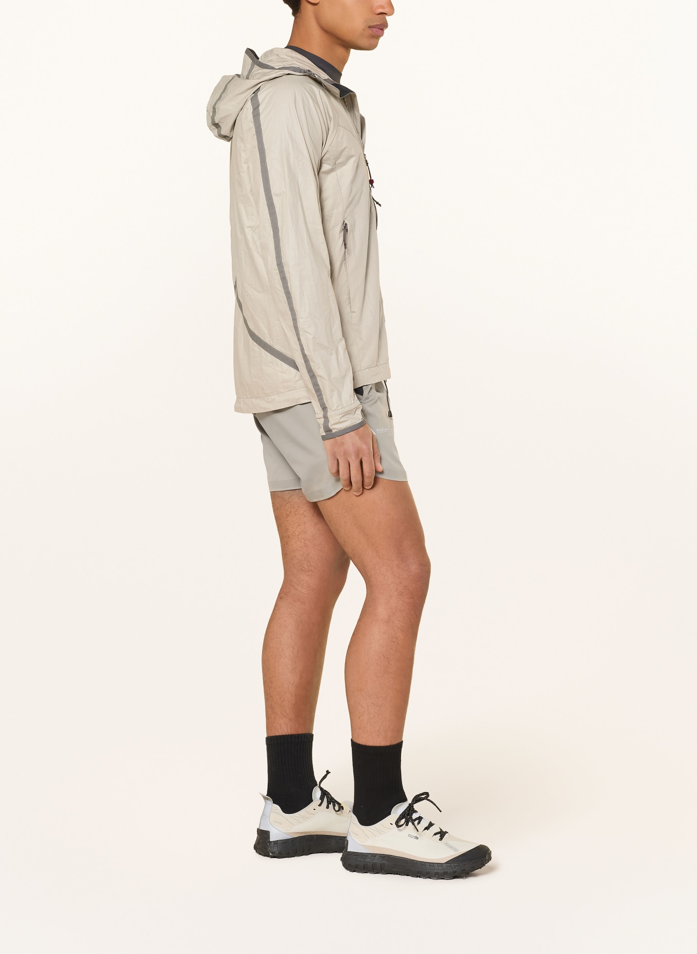 Klättermusen Windbreaker ANSUR HOODED: GRAU